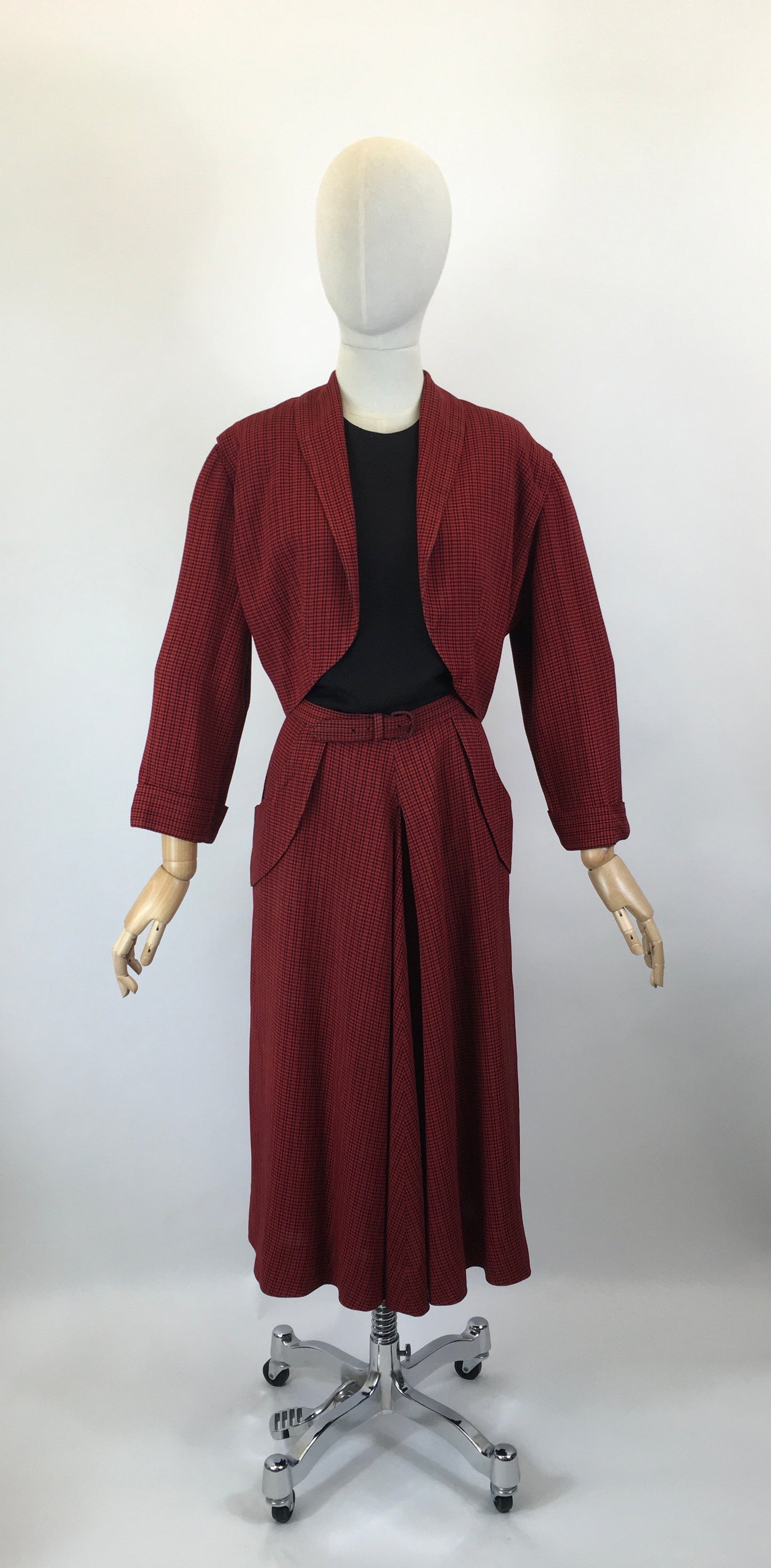 Original Late 1940’s 3 pc Set in Black and Red - By ‘ Leslie Fay ‘