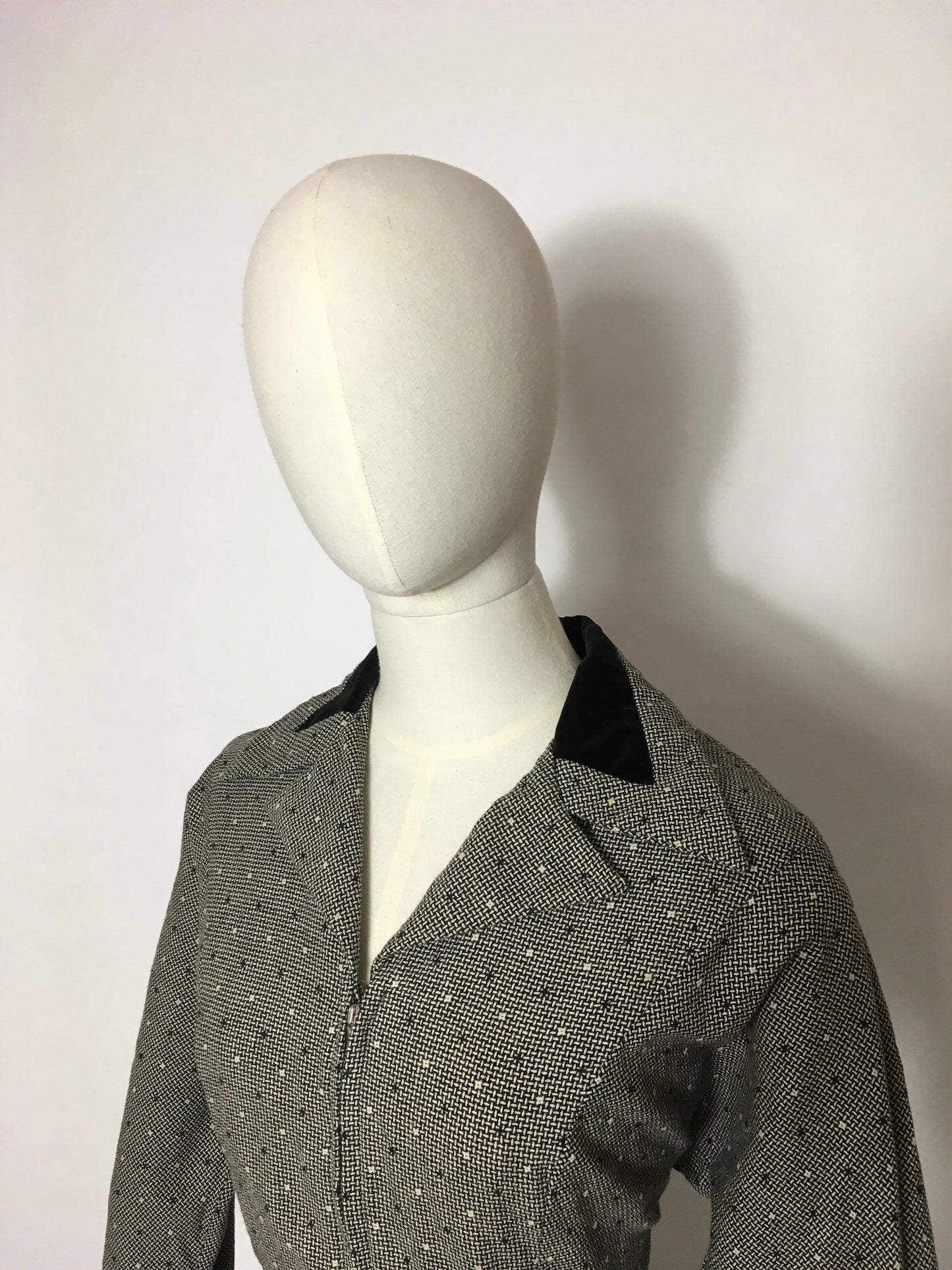 Original late 1940’s early 1950s ‘ Peggy Page ‘ Dress - Stunning Velvet Trim Detailing