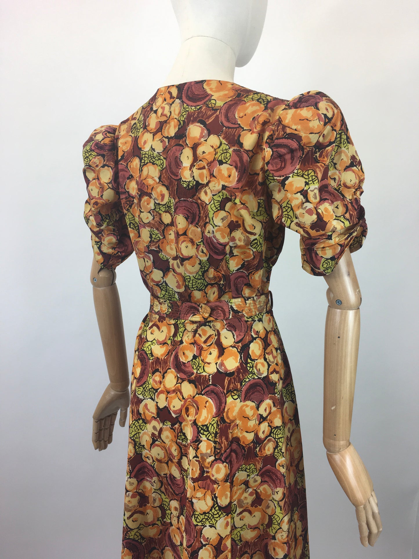 Original 1940’s Double 11 Dinner Plate Label Gown - In Beautiful Tones of Autumnal Hues
