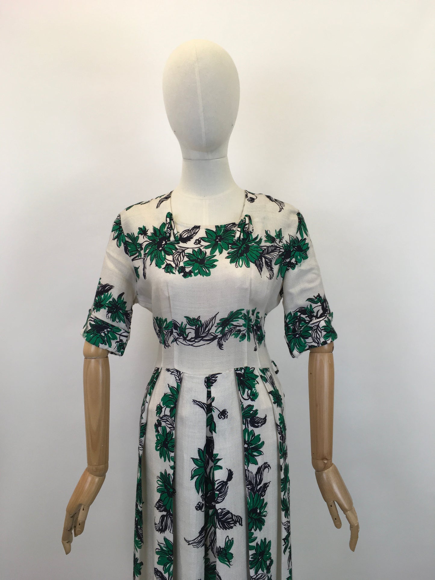 Original Stunning 1940's CC41 Utility Day Dress - In A Floral Moygashal Linen in Green, White & Black