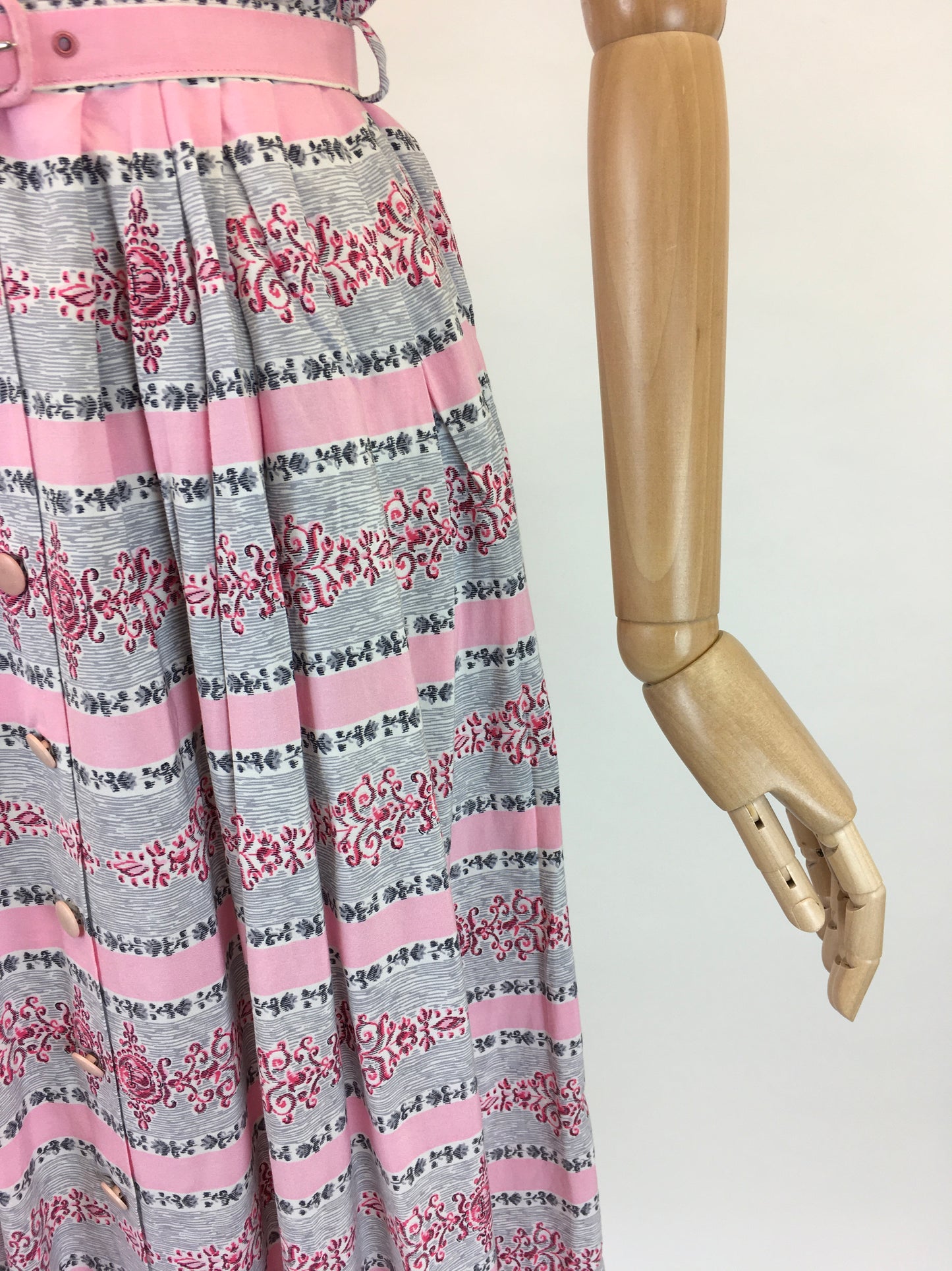 Original 1950s St. Michael Cotton Day Dress - In a lovely Pink and Grey Print