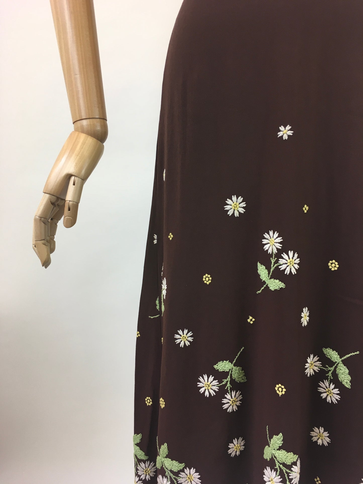 Original Sensational Late 1930's Early 1940's ' Princess Frocks' Dress - In Warm Brown & Embroidery In Yellow & Green