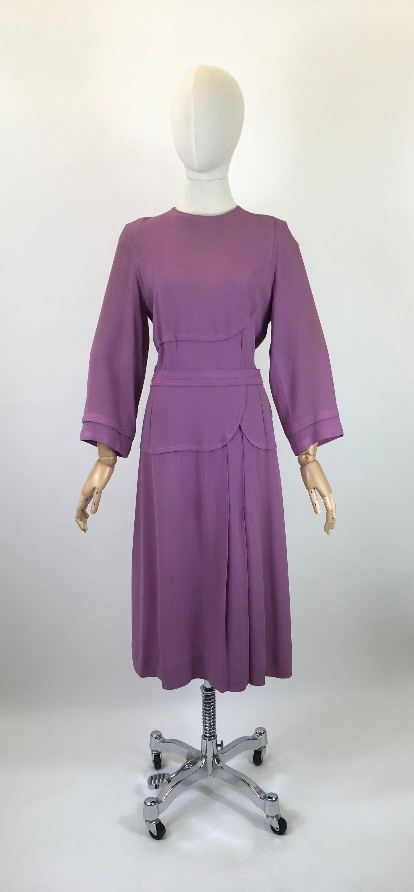 Original 1930’s Stunning Crepe Dress - In a Powdered Lilac