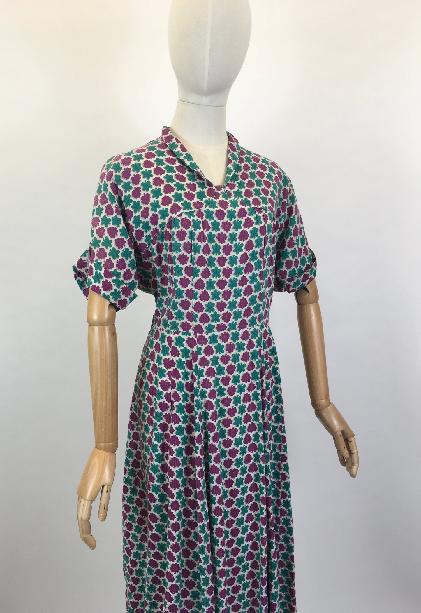 Original 1940’s Darling Day Dress As is - In Purple, Turquoise & White Seersucker
