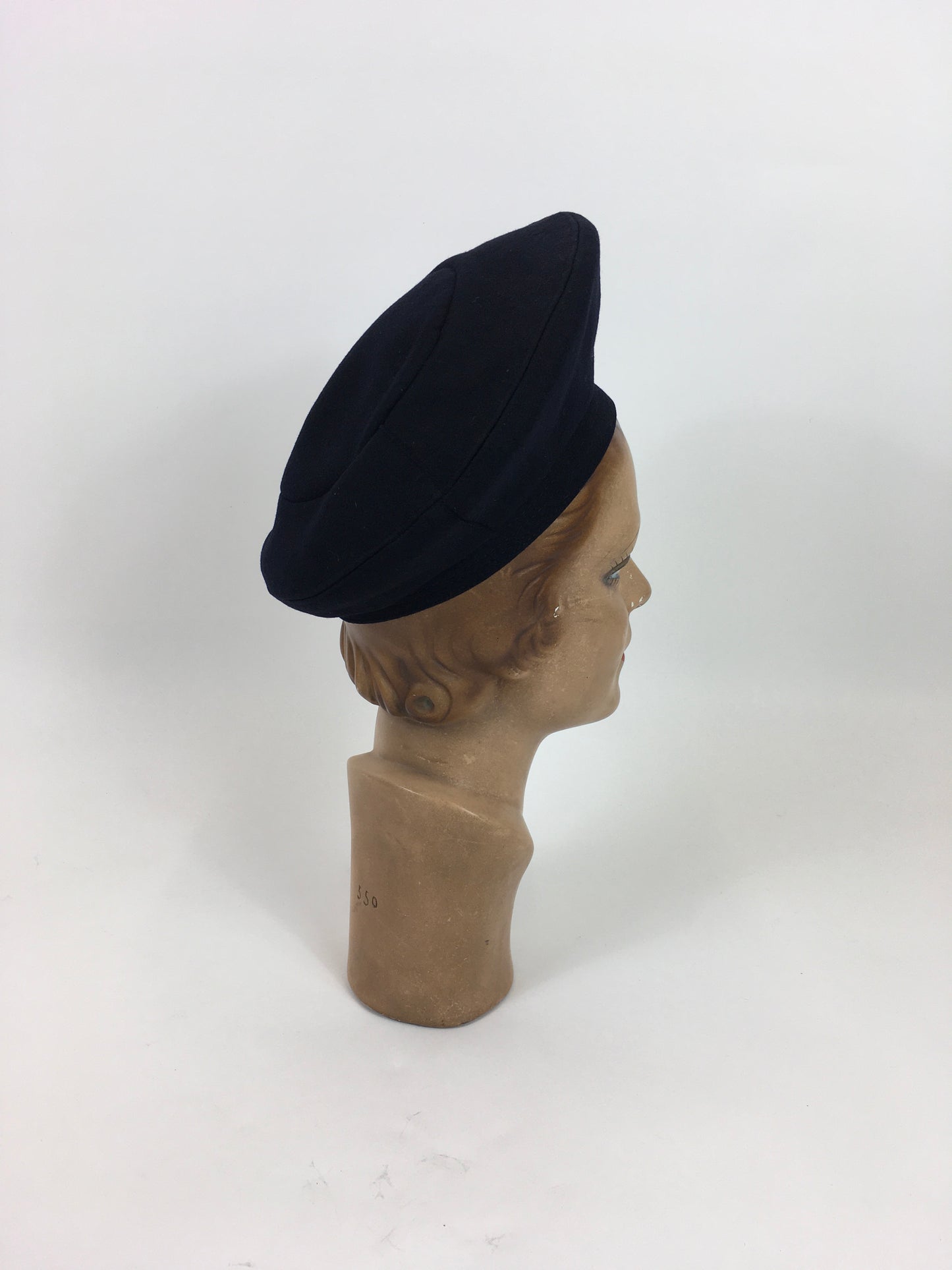 Original Stunning 1940’s Navy Halo Hat - With Cream And Midnight Blue Hat Flash