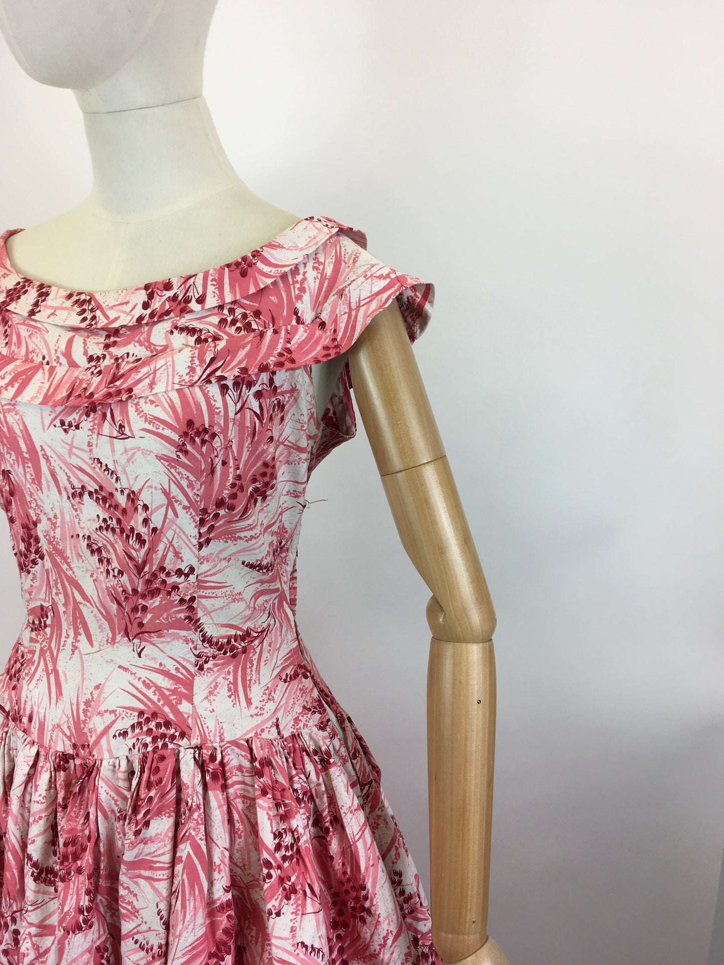 Original 1950’s Darling Cotton Day Dress - In Crisp White, Powder Pink & Deep Pink