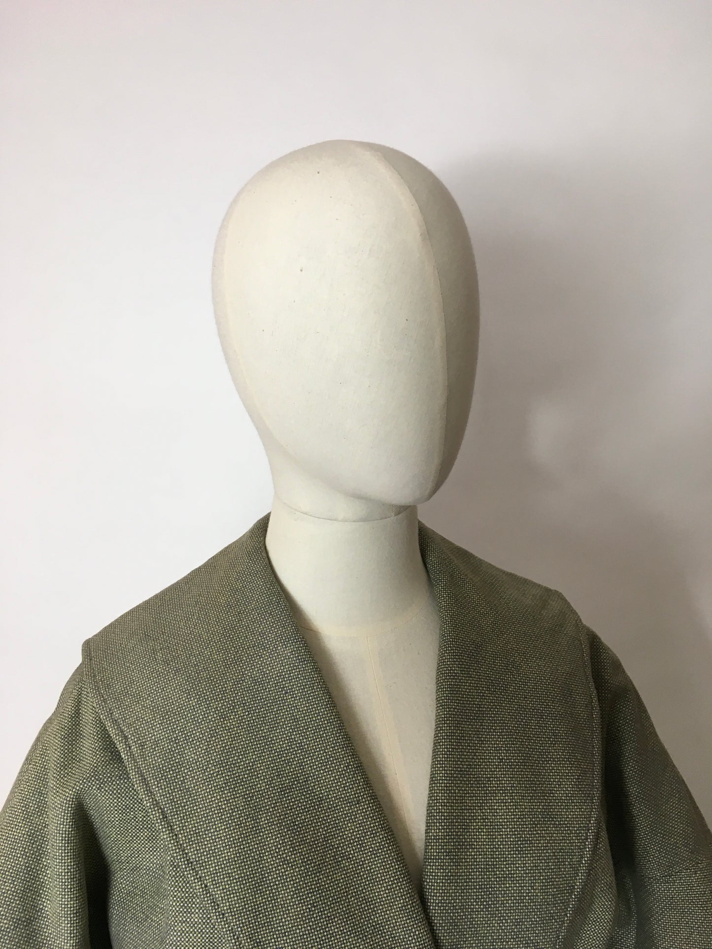 Original 1940’s Showerproof Coat by ‘ Telemac Rainwear Ltd ‘ - Featuring a Fabulous Large Shaped Collar