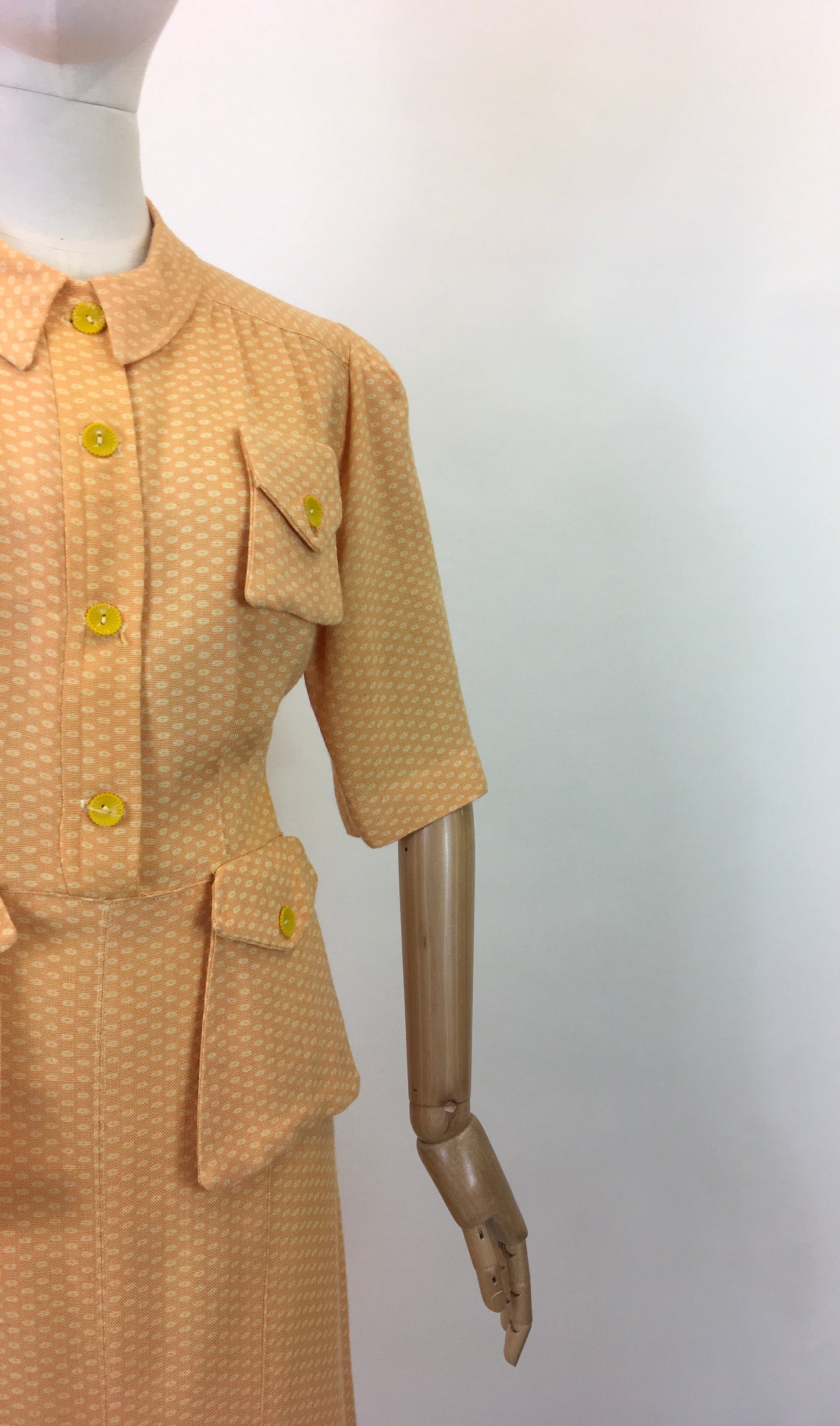 Original 1940's Gorgeous Moygashol Linen Dress - In An Apricot Polka Dot With Yellow Buttons