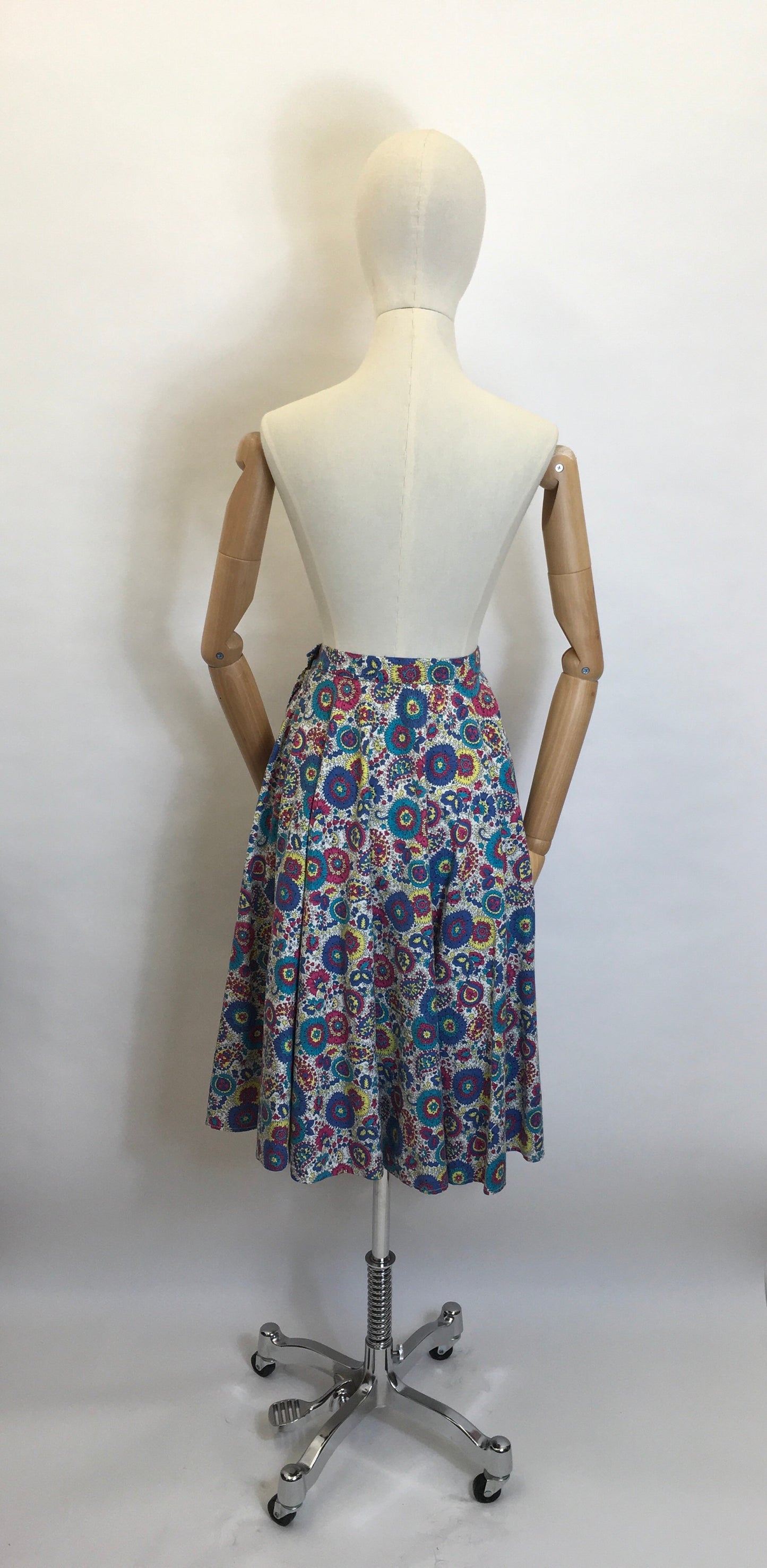 Original 1950's ' St. Michael ' Skirt - Made From A Beautiful Paisley Cotton