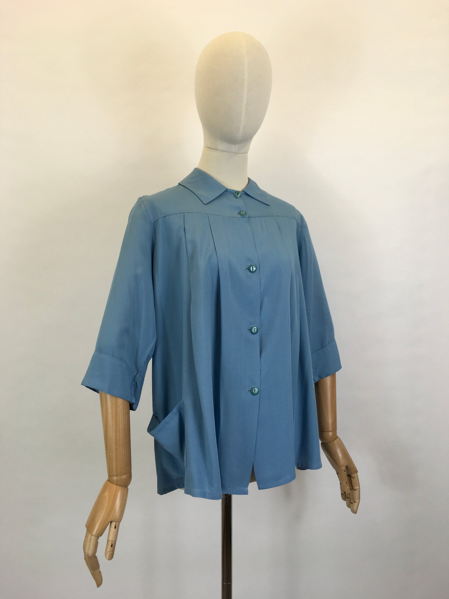 Original 1940’s Beautiful Blue Smock Blouse in Spun Rayon - ‘ Sparwick Sparva ‘ Label