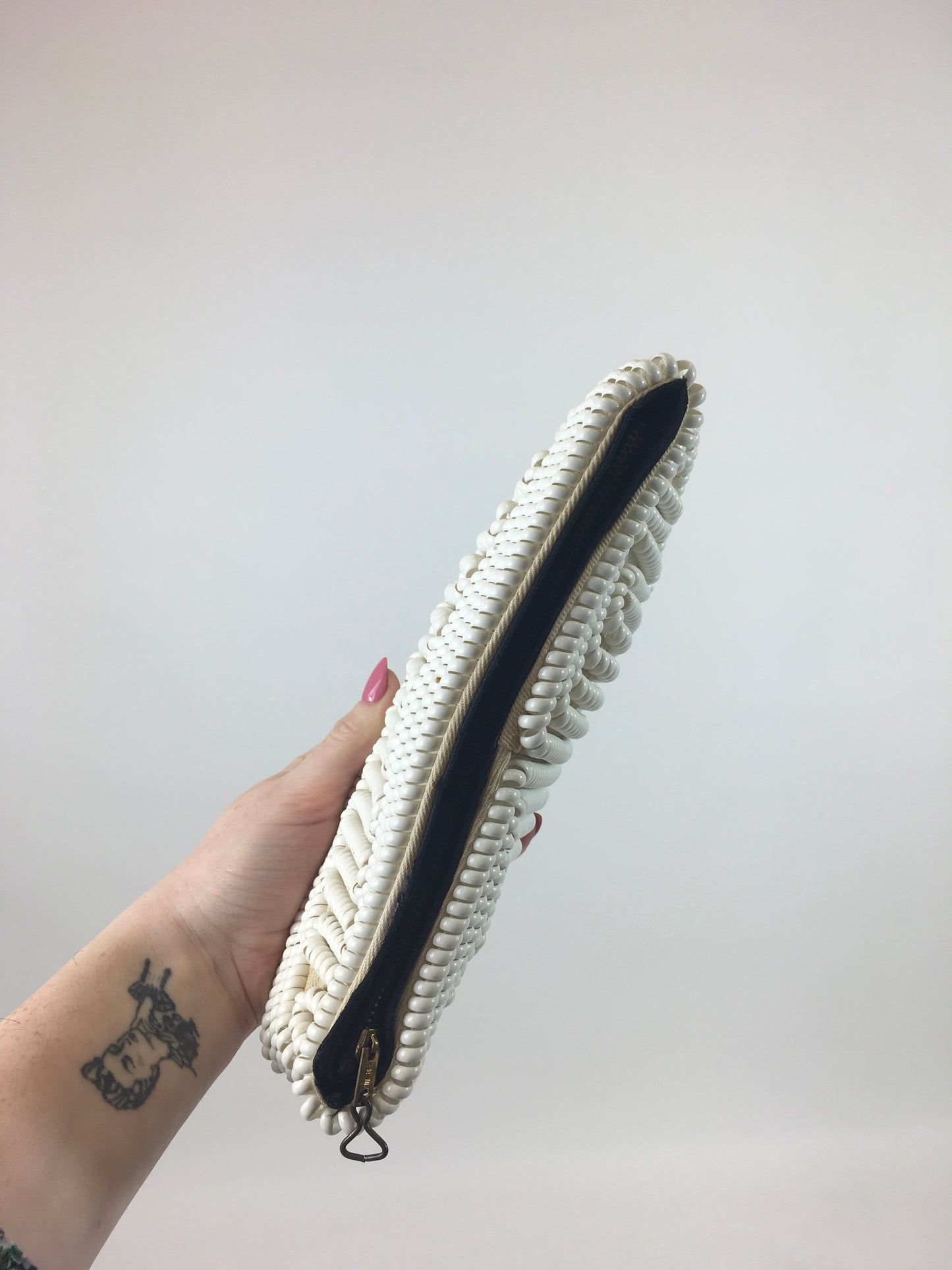 Original 1940's / 1950's Telephone Cord Clutch Handbag - In Snowdrop White
