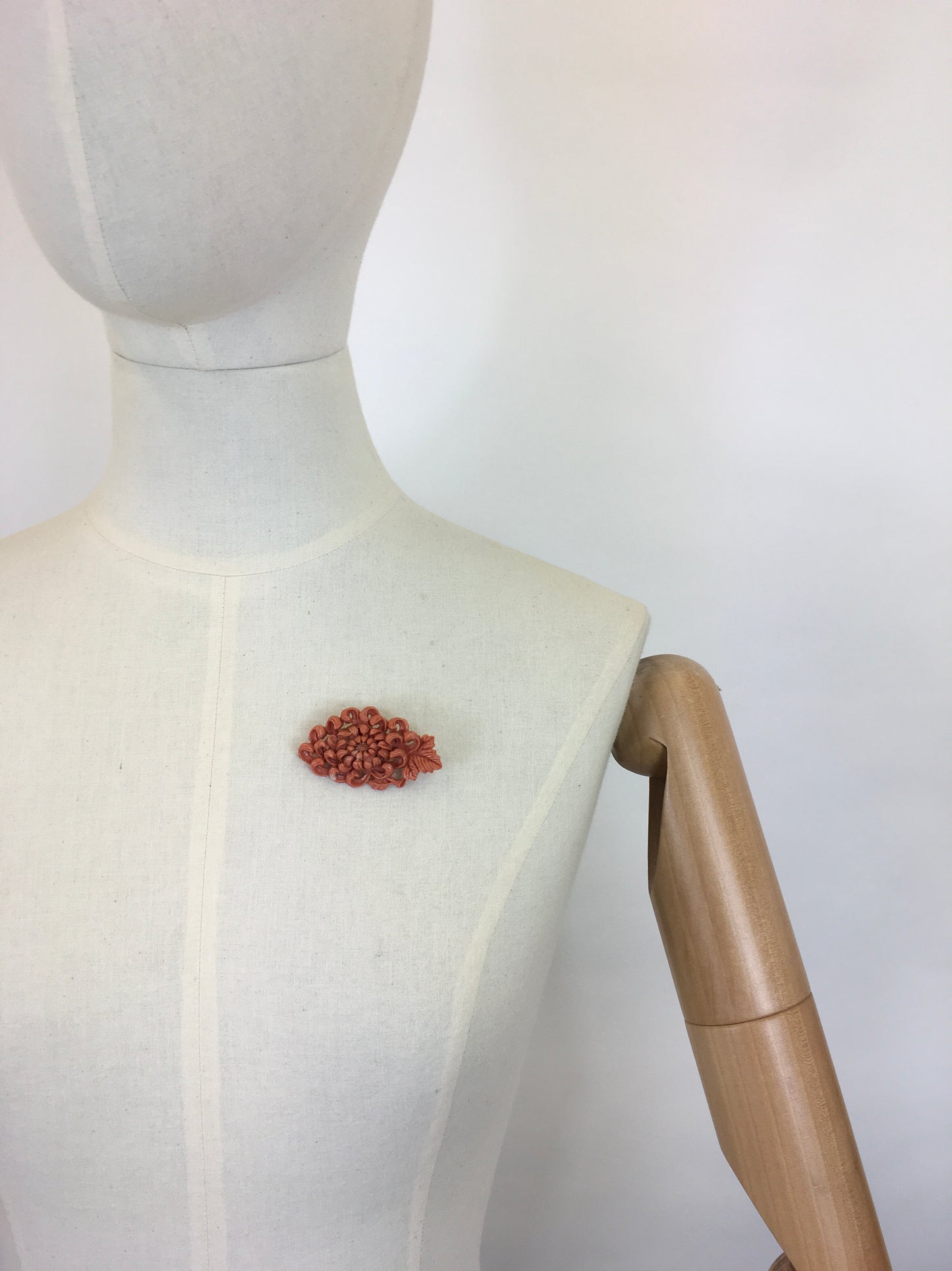 Original 1940s Floral Celluloid Brooch - In a Beautiful Coral Colour