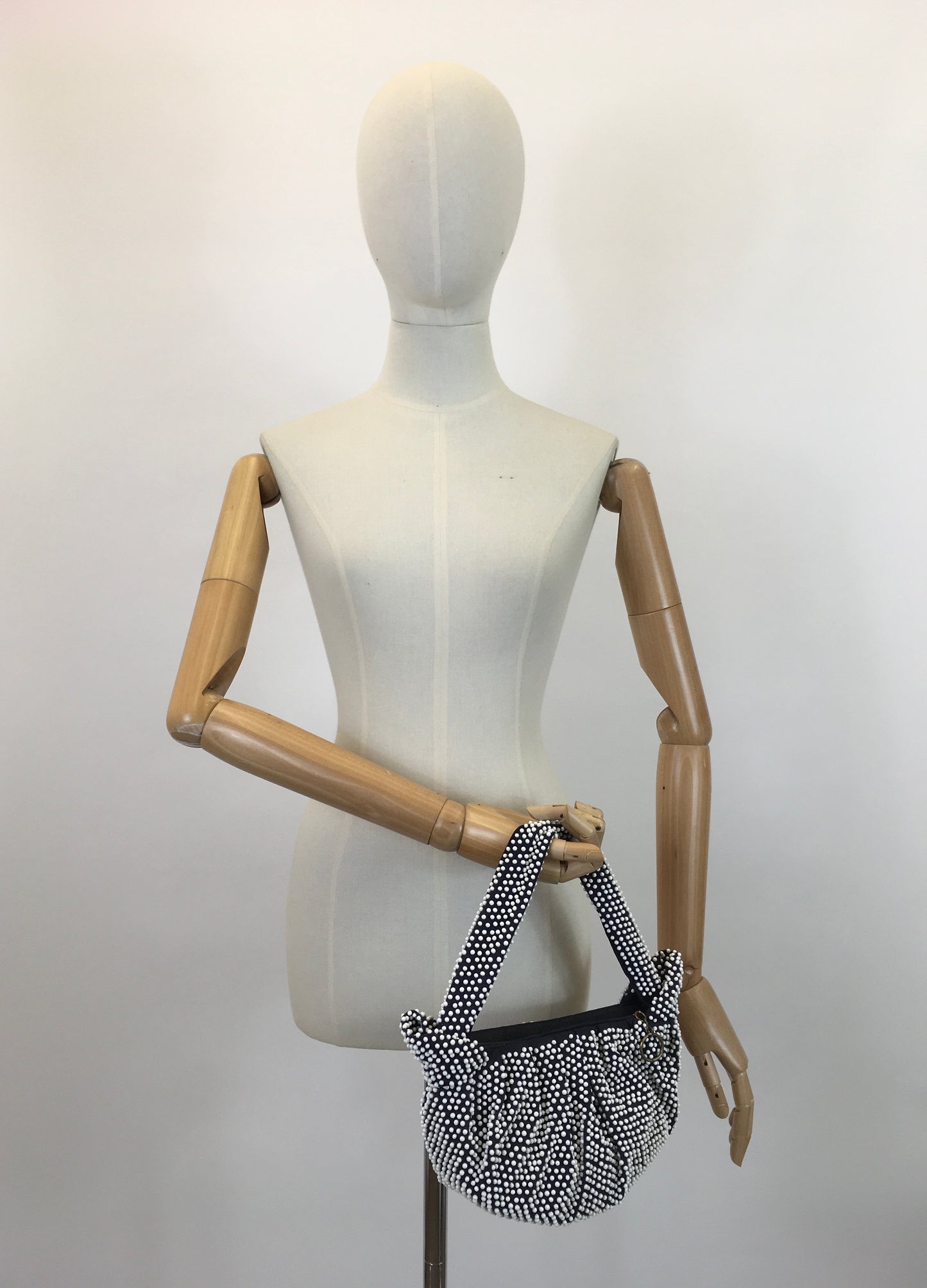 Original Late 1940's Early 1950's Fabulous Handbag - In Classic Navy & White