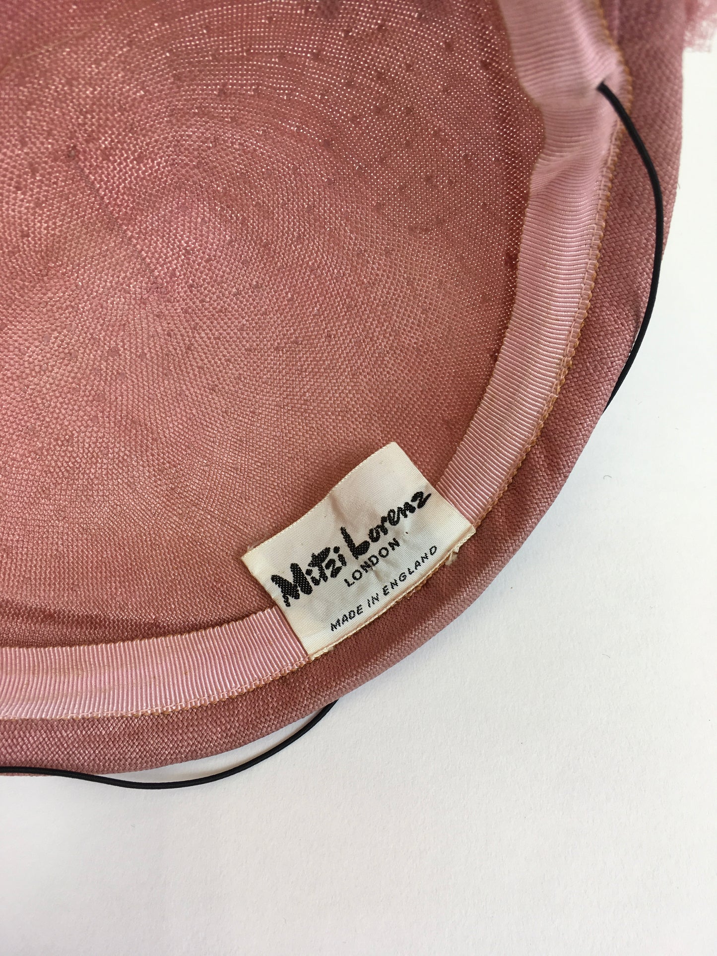 Original 1940’s Darling Powdered Rose Pink Hat - With Veiling and Beautiful Millinery Flower Embellishments