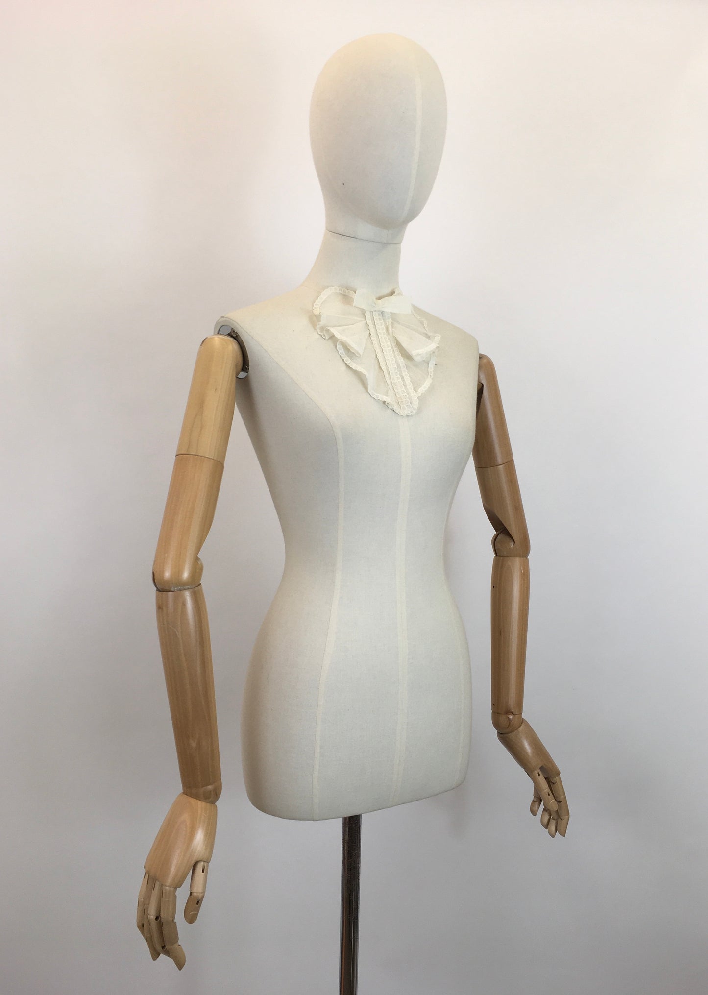 Original 1920's Fabulous Dickie - Made From A Fine Net with Lace And Bow Adornment