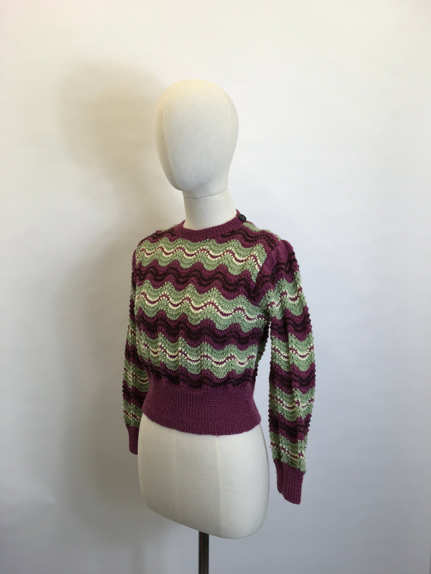 Knitting For Victory - Original 1940’s pattern reproduction Knitwear