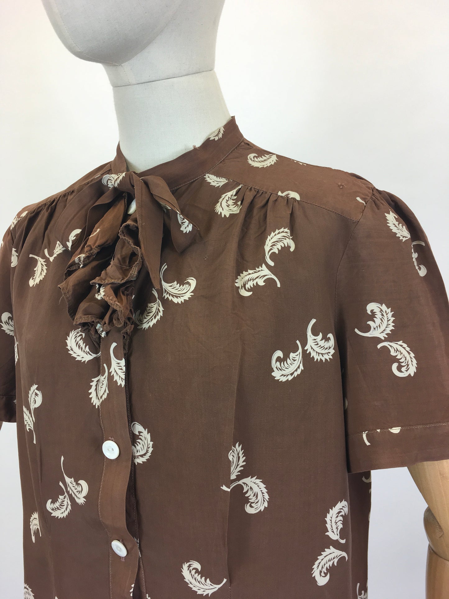 Original 1940’s AS IS Beautiful Rayon Blouse - In a Lovely Brown And White Feather Print