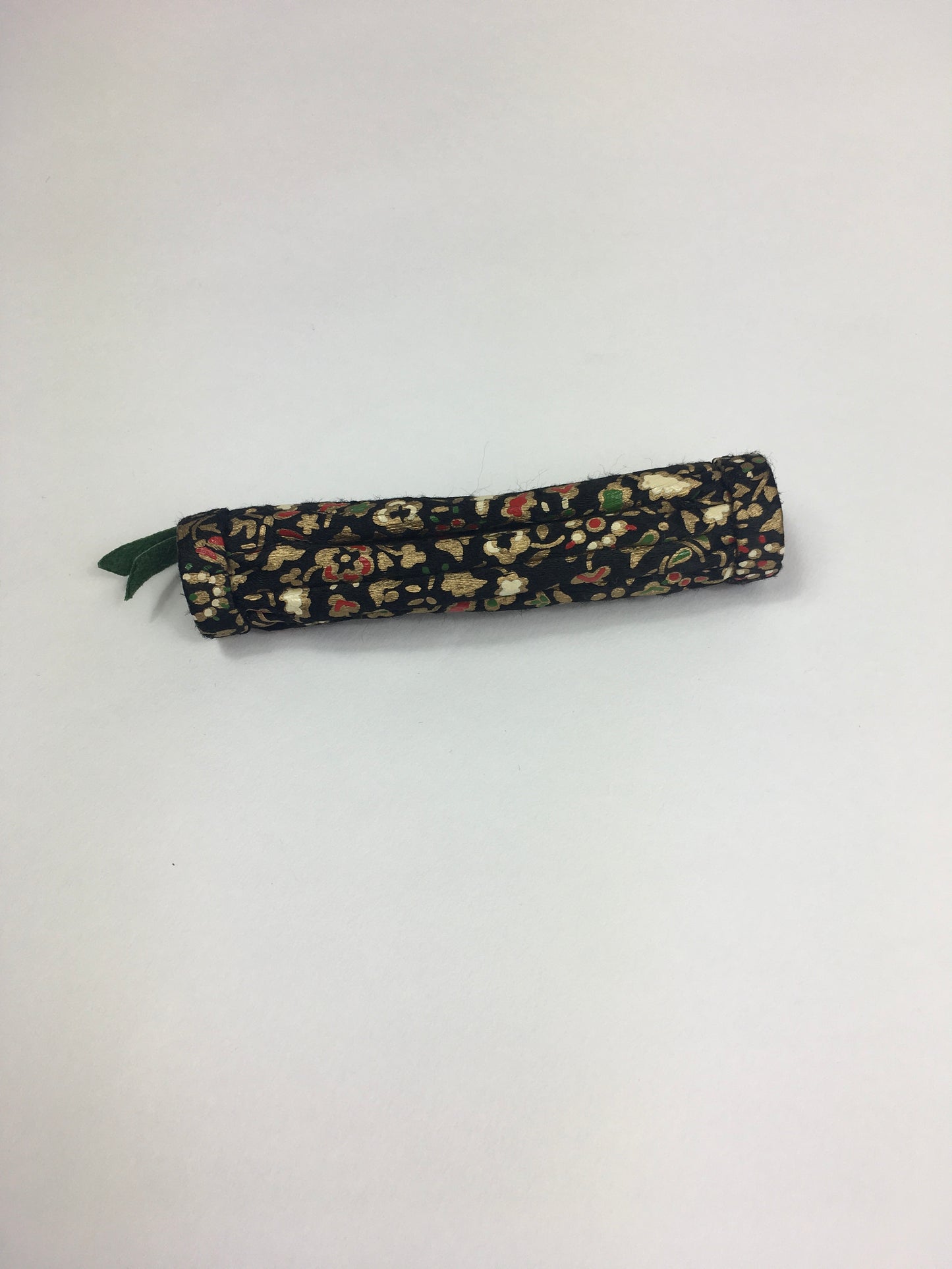 Original 1930’s Handpainted Expandable Coin Purse - In An Exquisite Floral in Gold, Green and Red