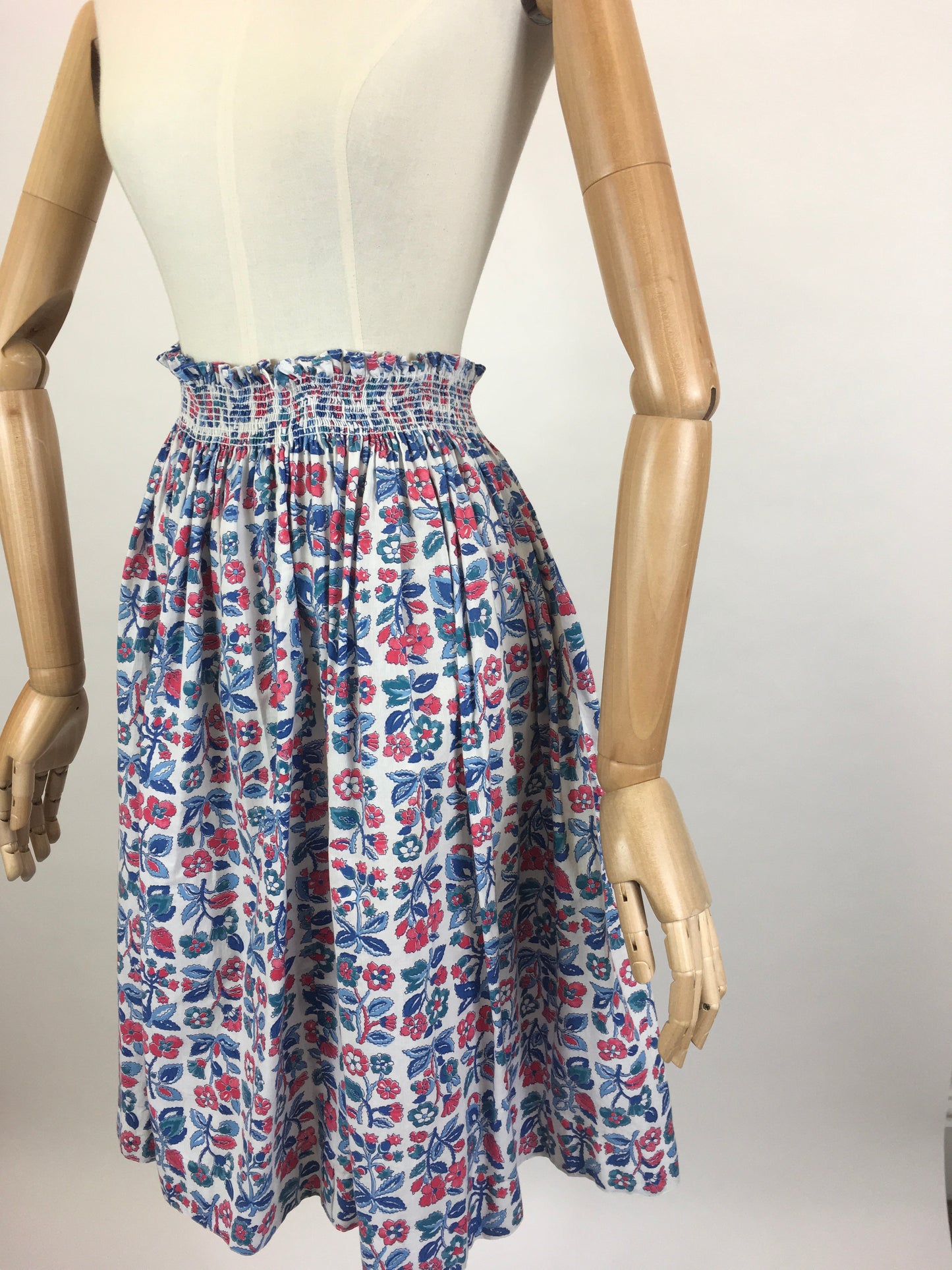 Original 1950’s Floral Printed Cotton Skirt - Made by ‘ Tootal’