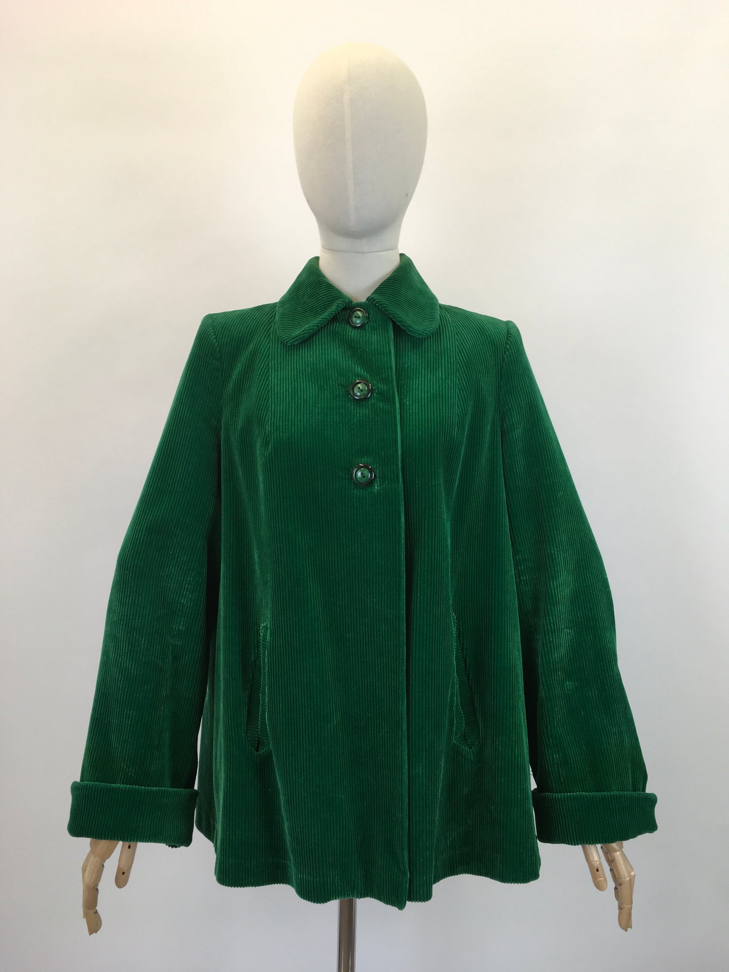 Original 1940's Needlepoint Corduroy Swing Coat - In An Exquisite Emerald Green