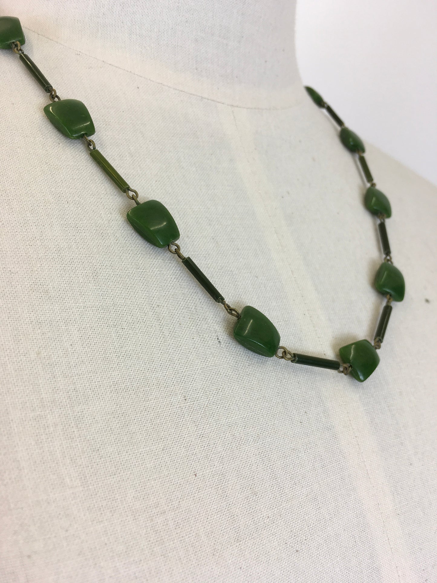 Original 1930’s Glass Beaded Necklace - In A Dark Forest Green