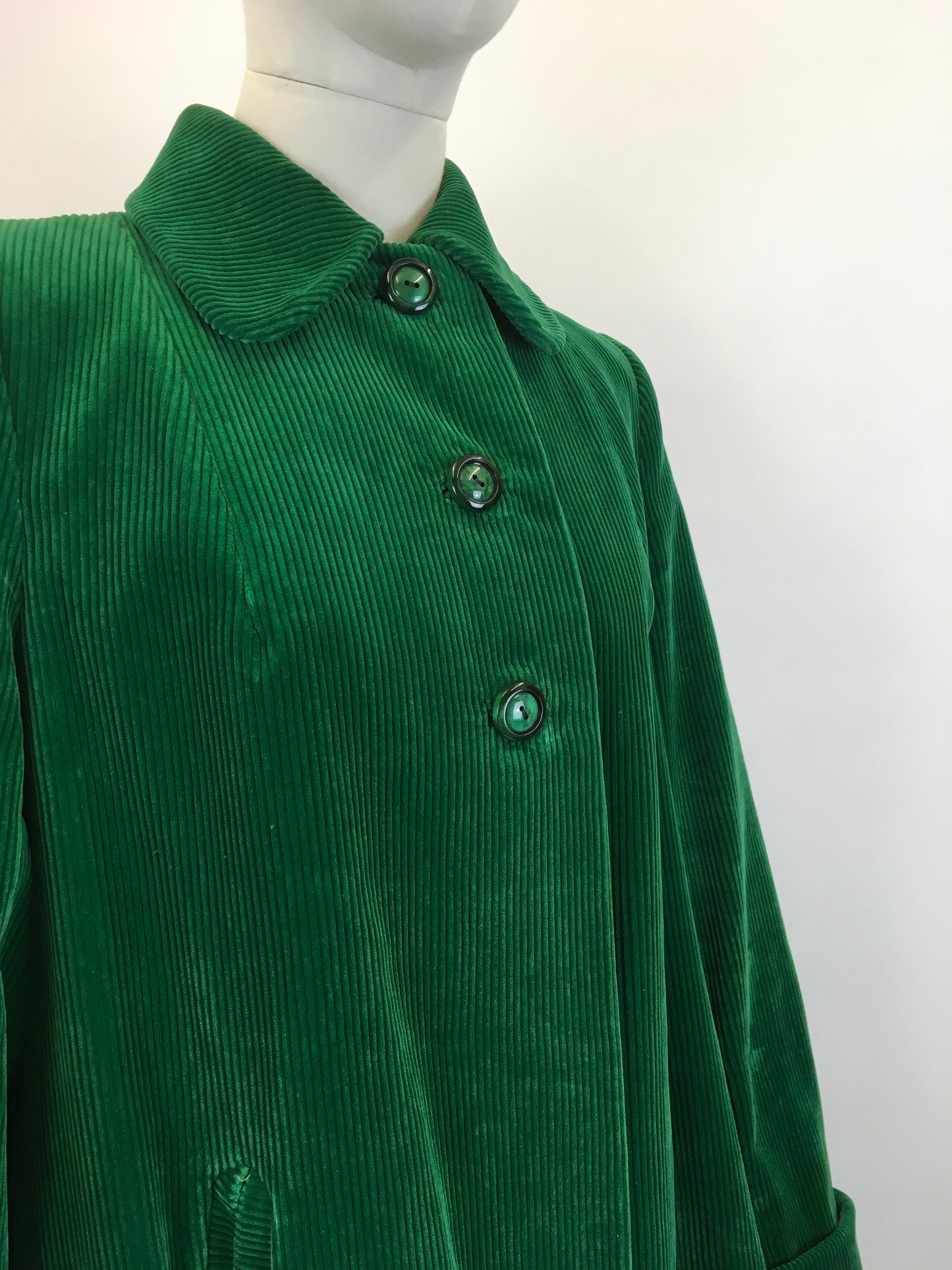 Original 1940's Needlepoint Corduroy Swing Coat - In An Exquisite Emerald Green