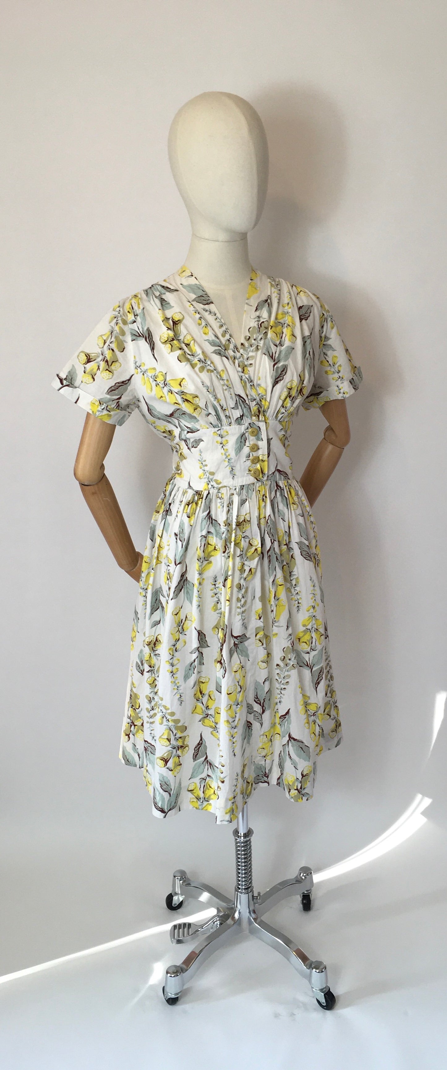 Original 1950s Floral Day Dress - In the Most Beautiful Colour Palette of Buttery Yellows and Mint Greens