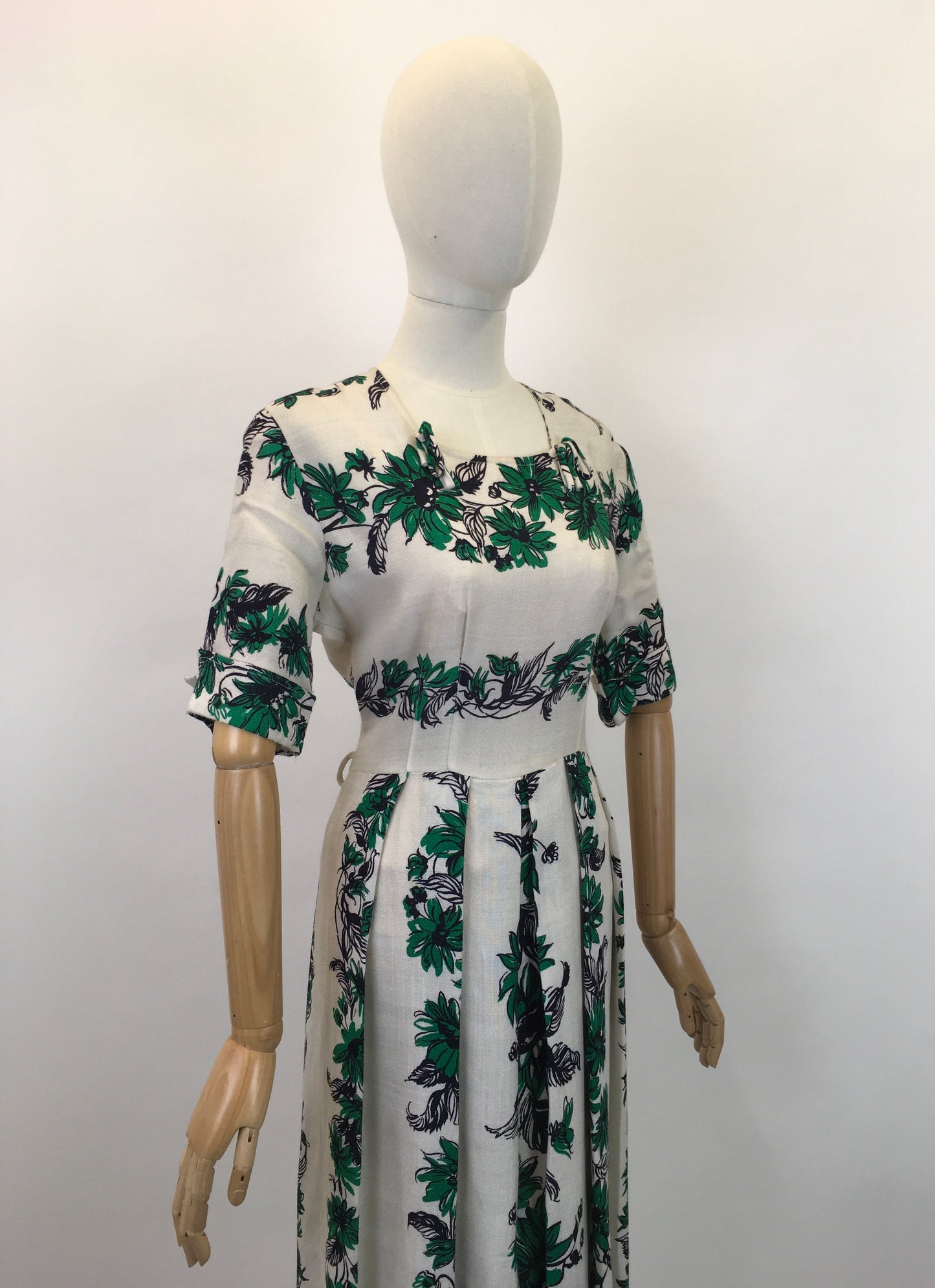 Original Stunning 1940's CC41 Utility Day Dress - In A Floral Moygashal Linen in Green, White & Black