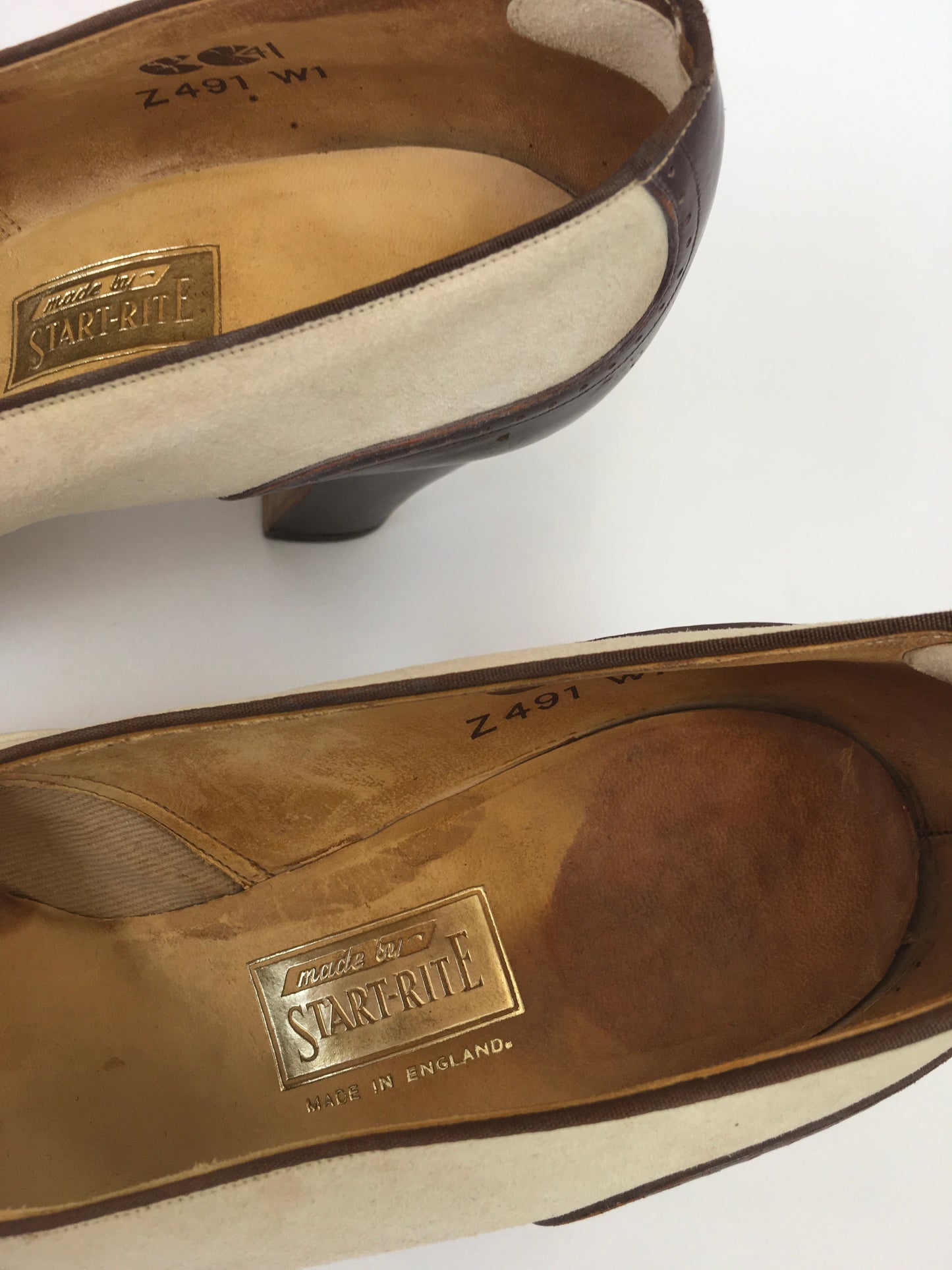 Original 1940s ‘ Start-rite’ CC41 Utility Spectre Shoes - In Iconic Colour-way Cream & Brown