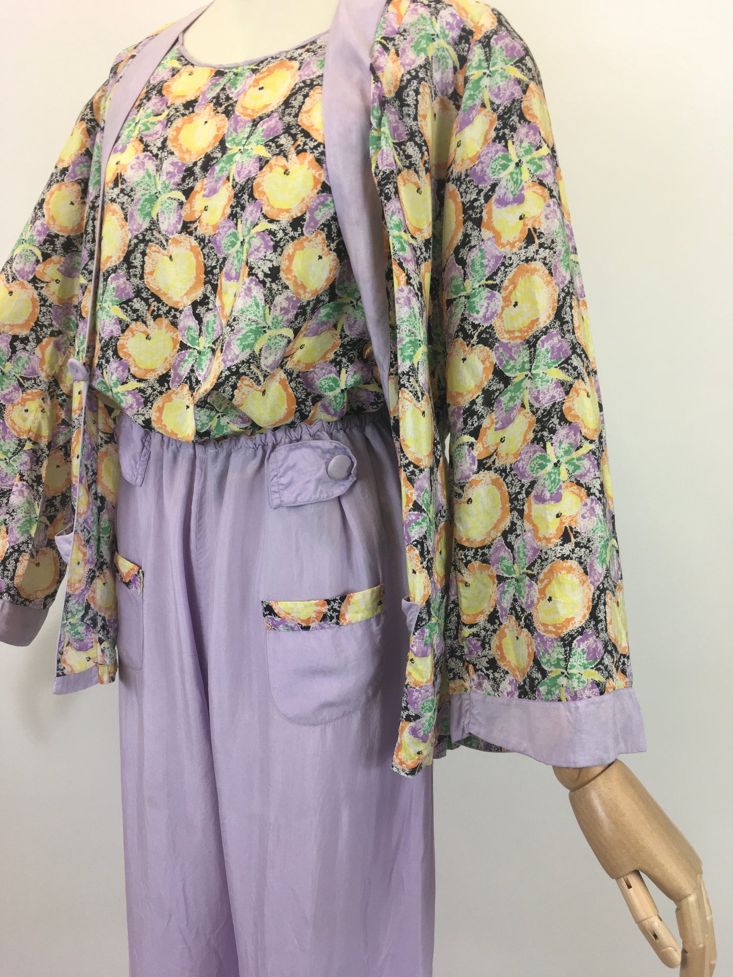 Original 1930’s Sublime 3pc Beach Pyjamas Set - In Powdered Lilac & Fruit Print Silk