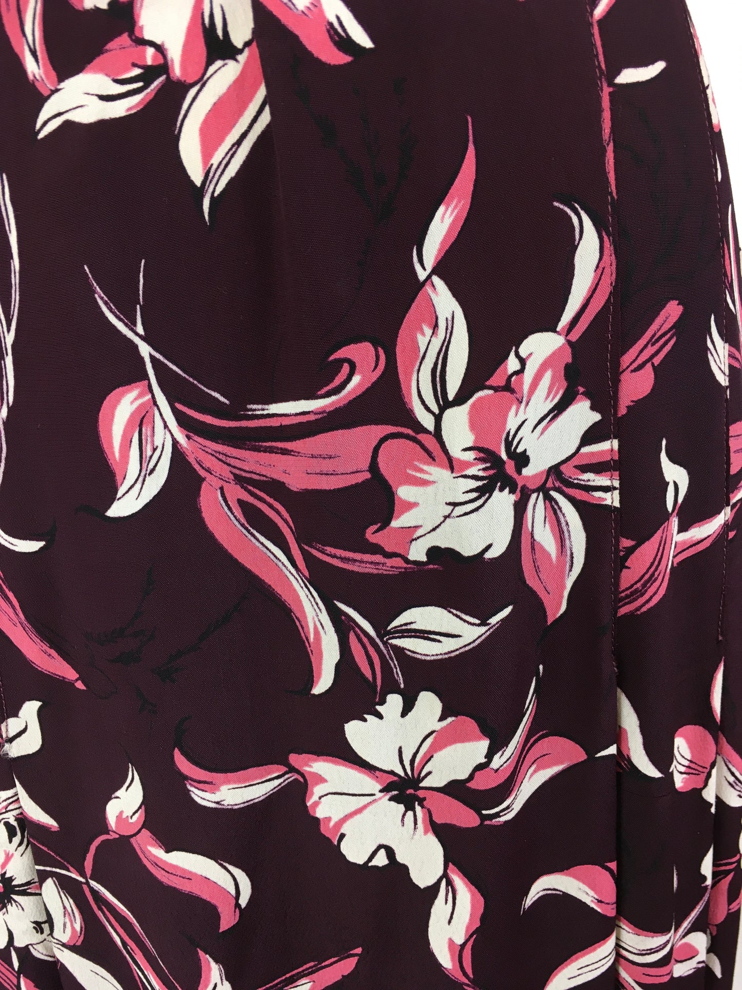 Original 1940’s Stunning Volup Rayon Dress - In A Winter Berry Floral