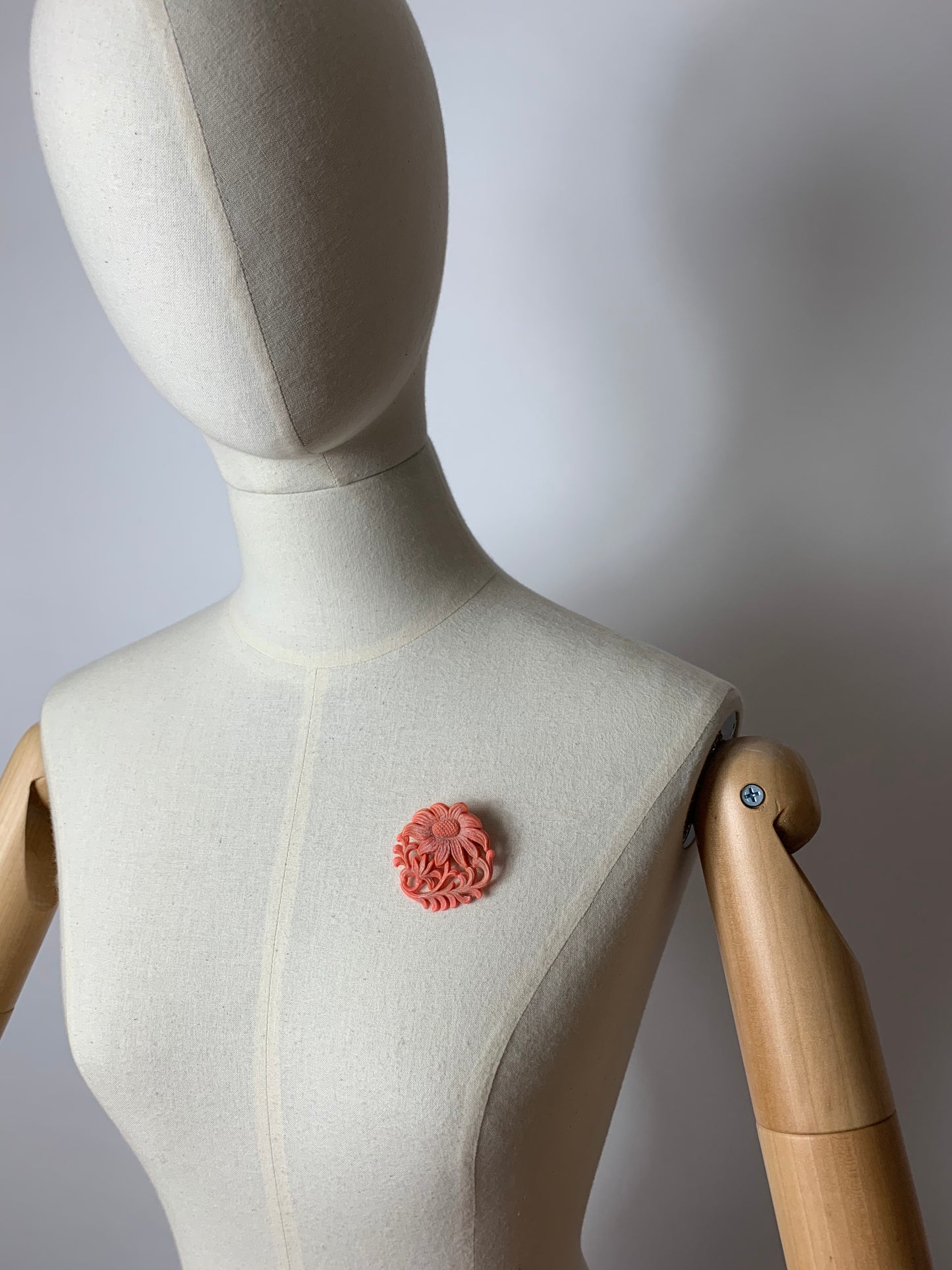 Original 1940’s Floral Brooch - In a lovely Soft Coral Colour