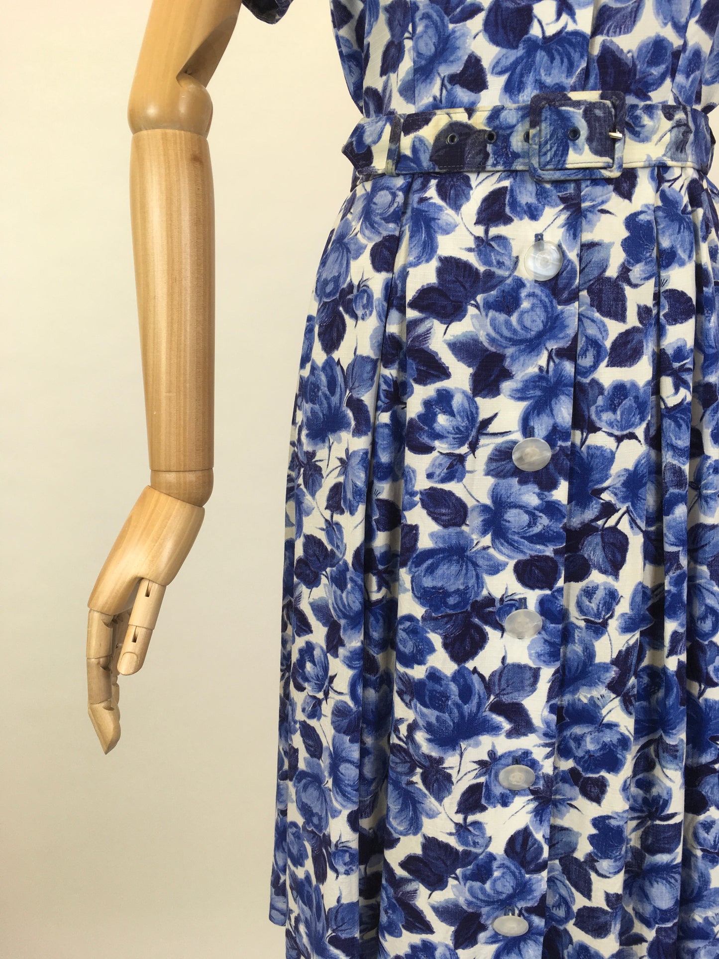 Original 1950’s Cute ‘ St.Michael ‘ Day Dress - In A Lovely Blue & White Floral Cotton