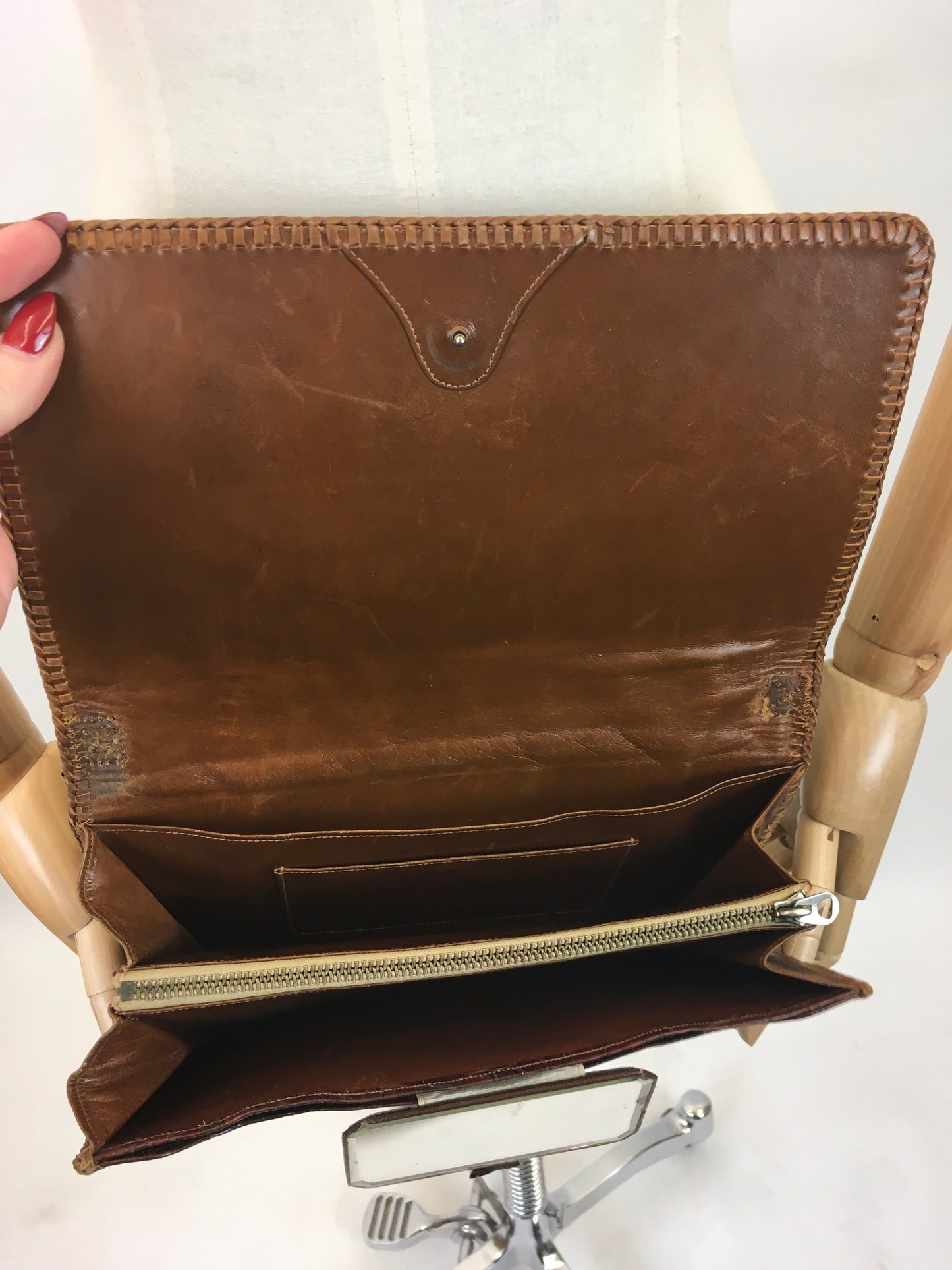 Original 1930's Classic Leather Clutch Handbag - With Handy Internal Compartments