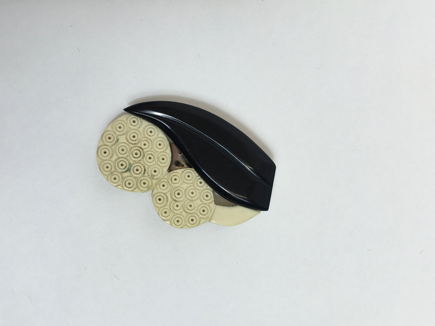 Original 1920's / 1930's Art Deco Dress Clip - In Iconic Cream and Black Colourway