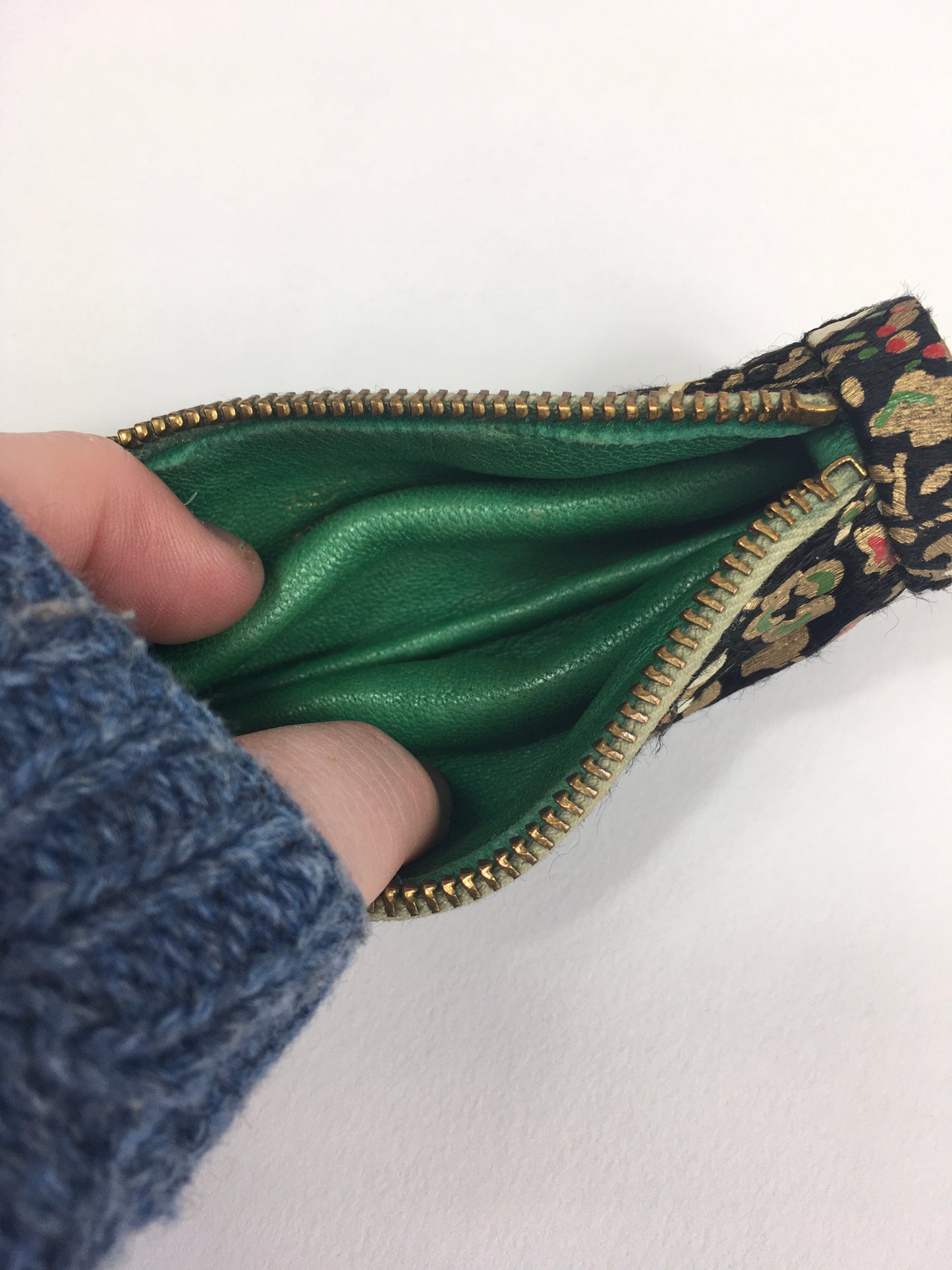 Original 1930’s Handpainted Expandable Coin Purse - In An Exquisite Floral in Gold, Green and Red