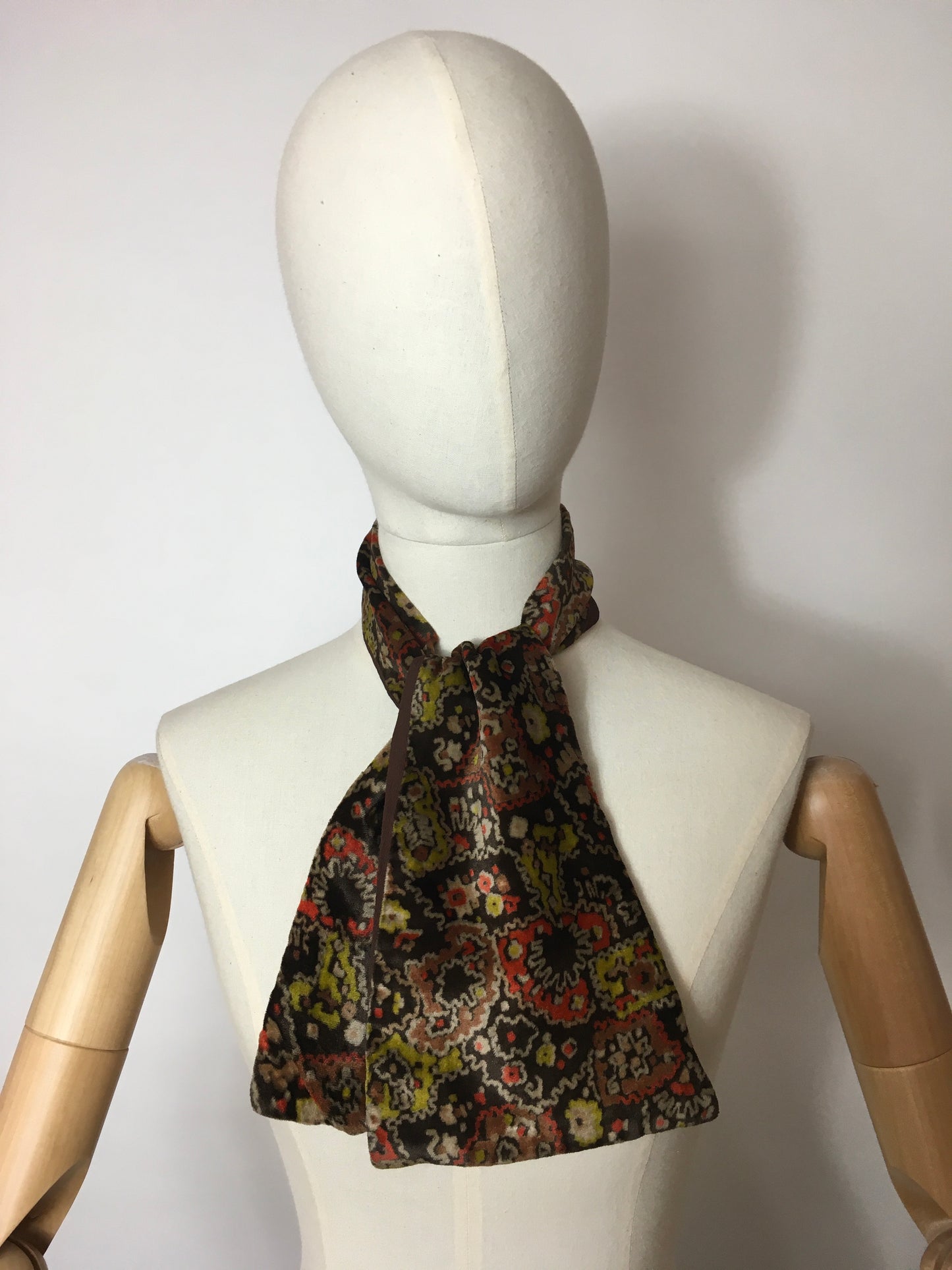 Original 1940’s Velvet Tippet - Lovely Autumnal Colour Pallet Oranges, Browns  & Greens