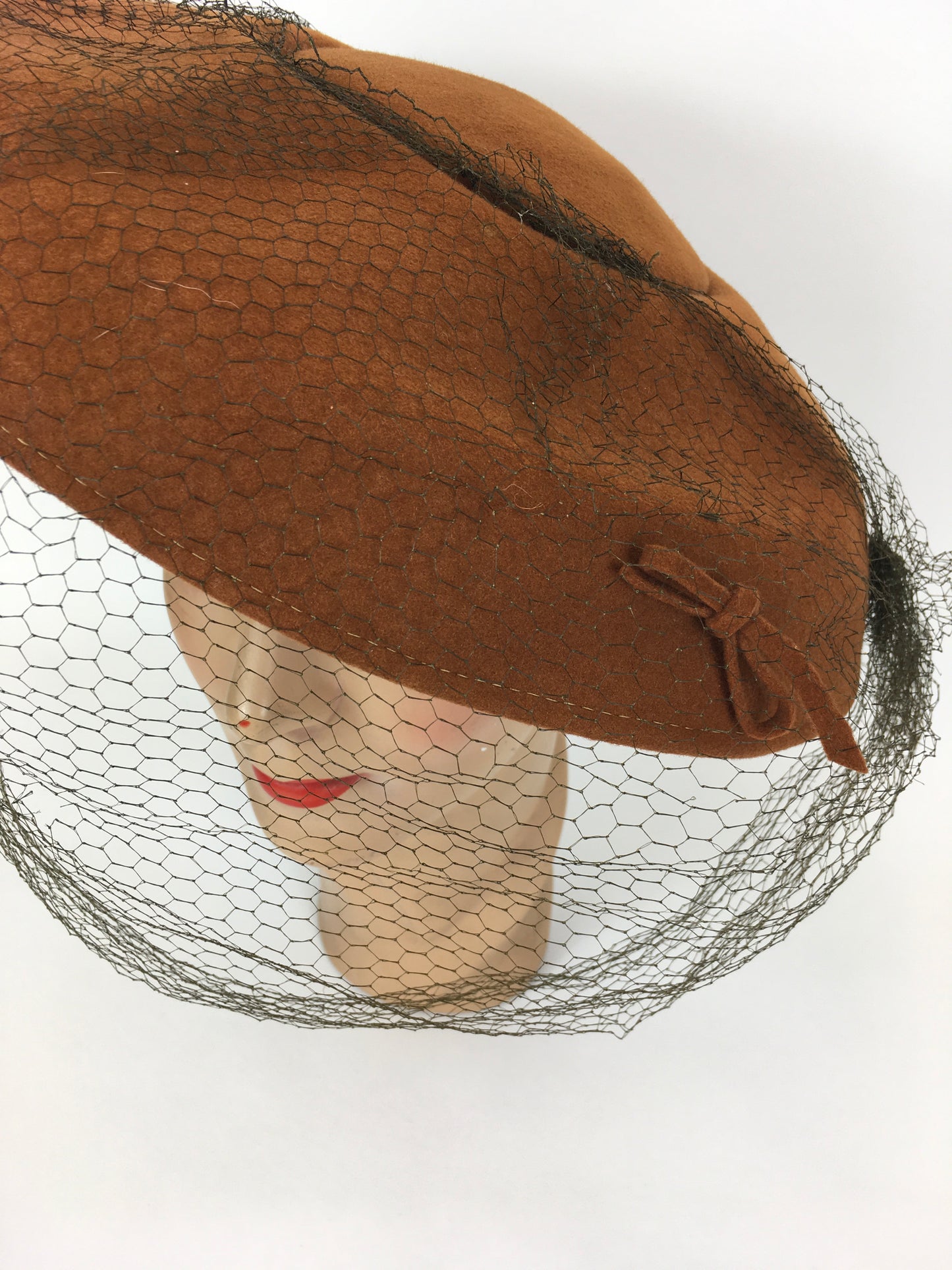 Original SENSATIONAL 1940’s Cinnamon Platter Hat - With Bow and Veiling Detailing