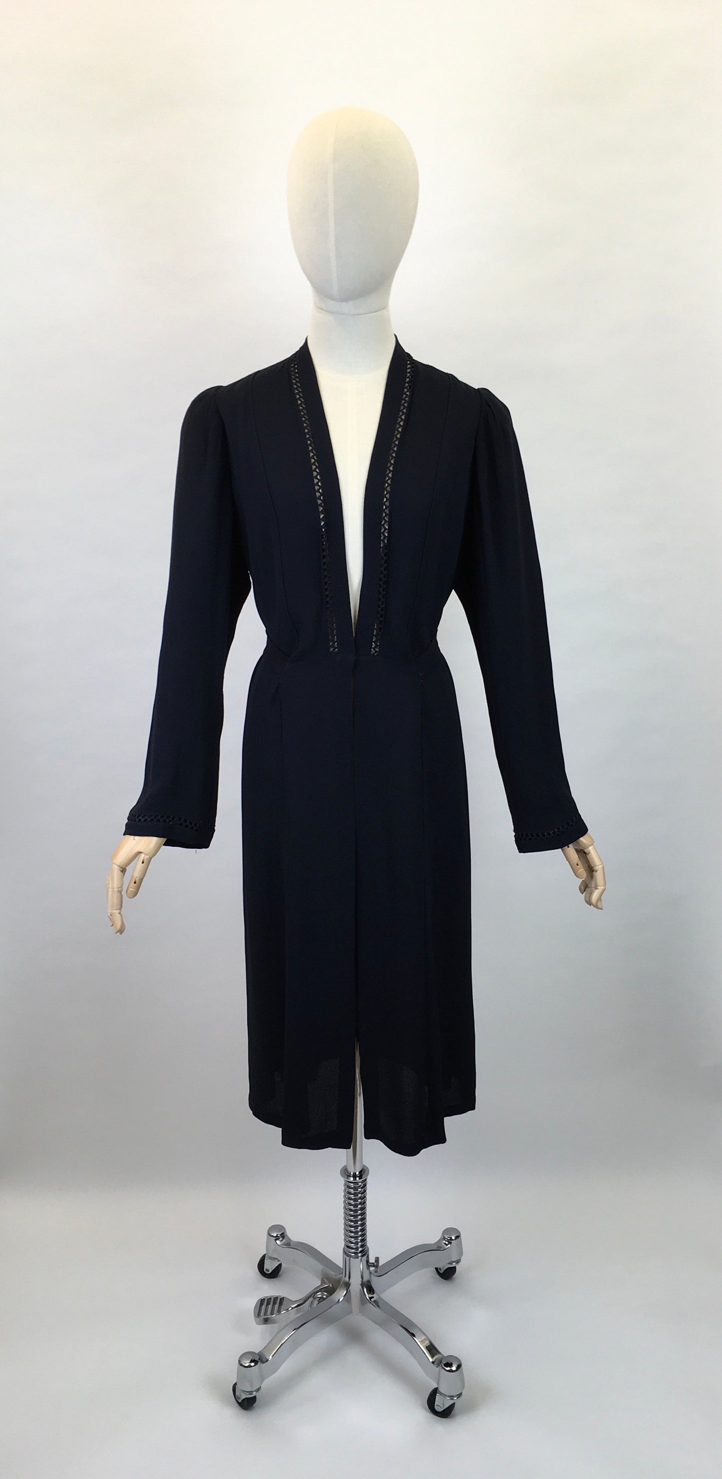 Original 1930s Lightweight Summer Coat - In a Lovely Navy Crepe