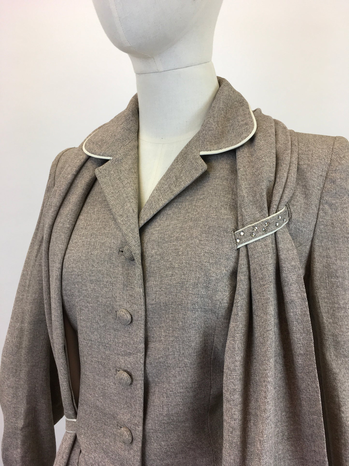 Original 1940's STUNNING 3pc Suit - In Soft Fawn with A Draped Tasselled Scarf