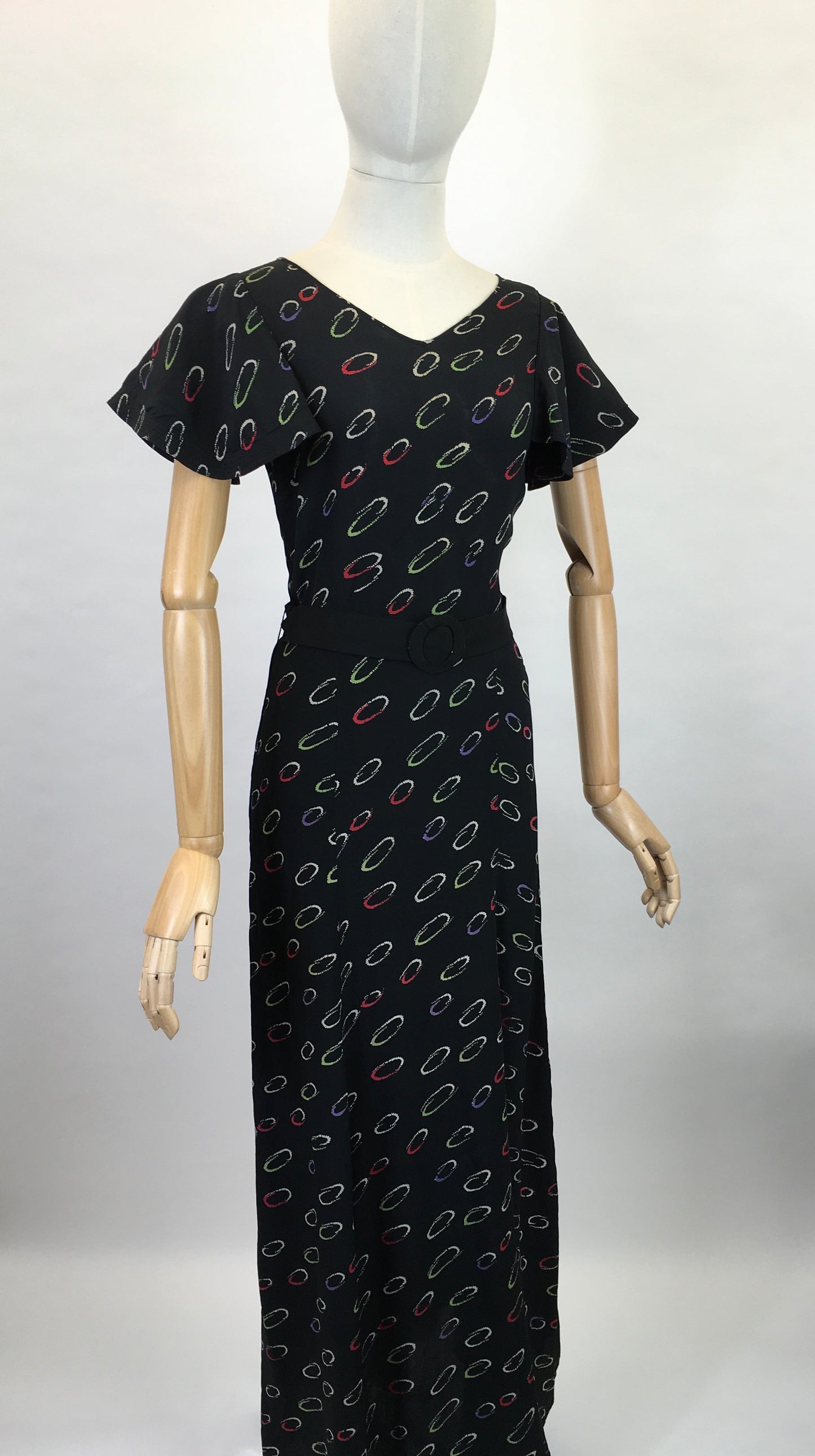 Original 1930’s Exquisite Full Length Gown in A Fine Crepe - Made By ‘ Cavendish House, Cheltenham ‘