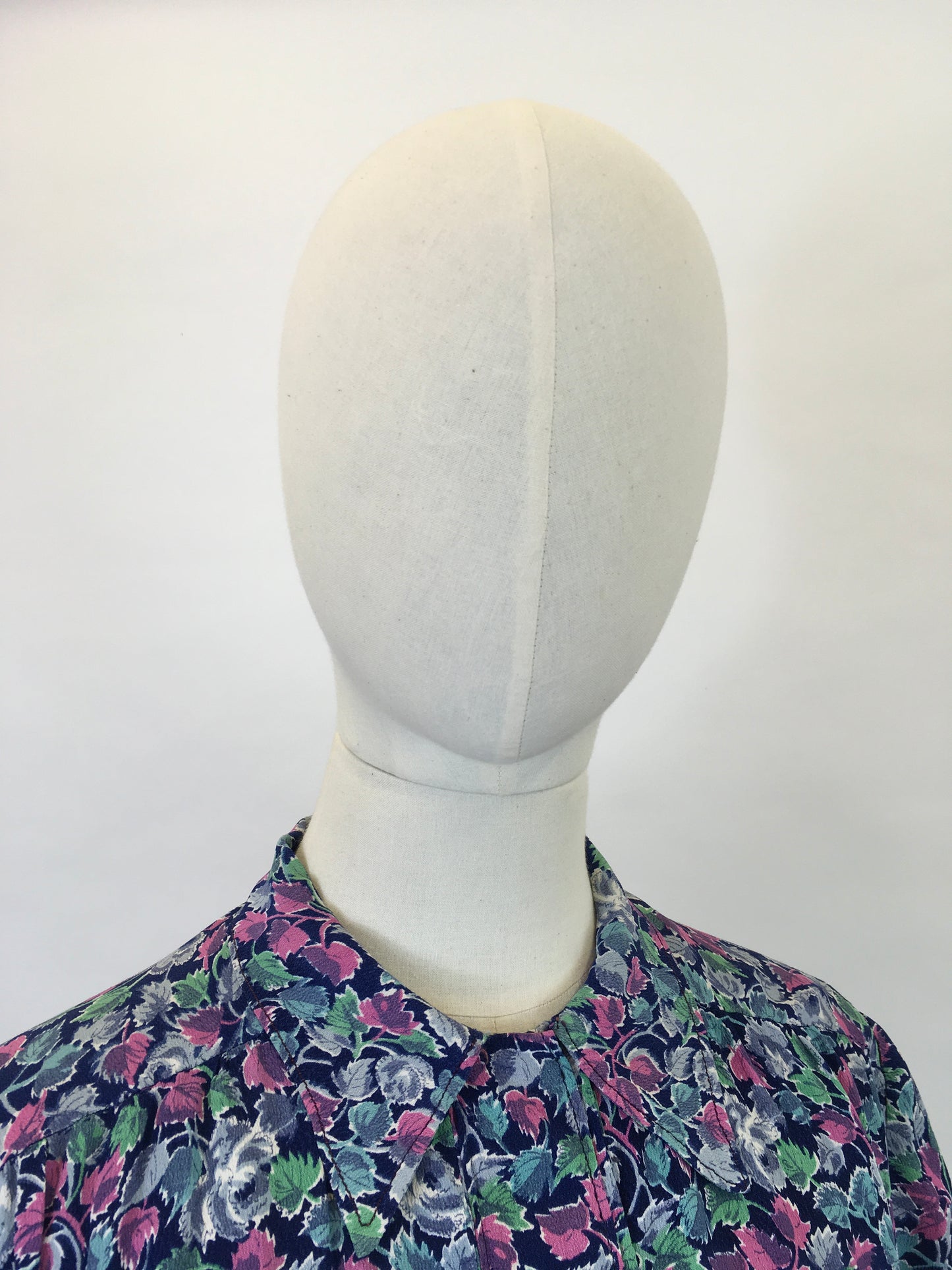 Original 1940’s Beautiful Crepe Over Jacket / Blouse - In A Warm Frosted Berry Colour Pallet