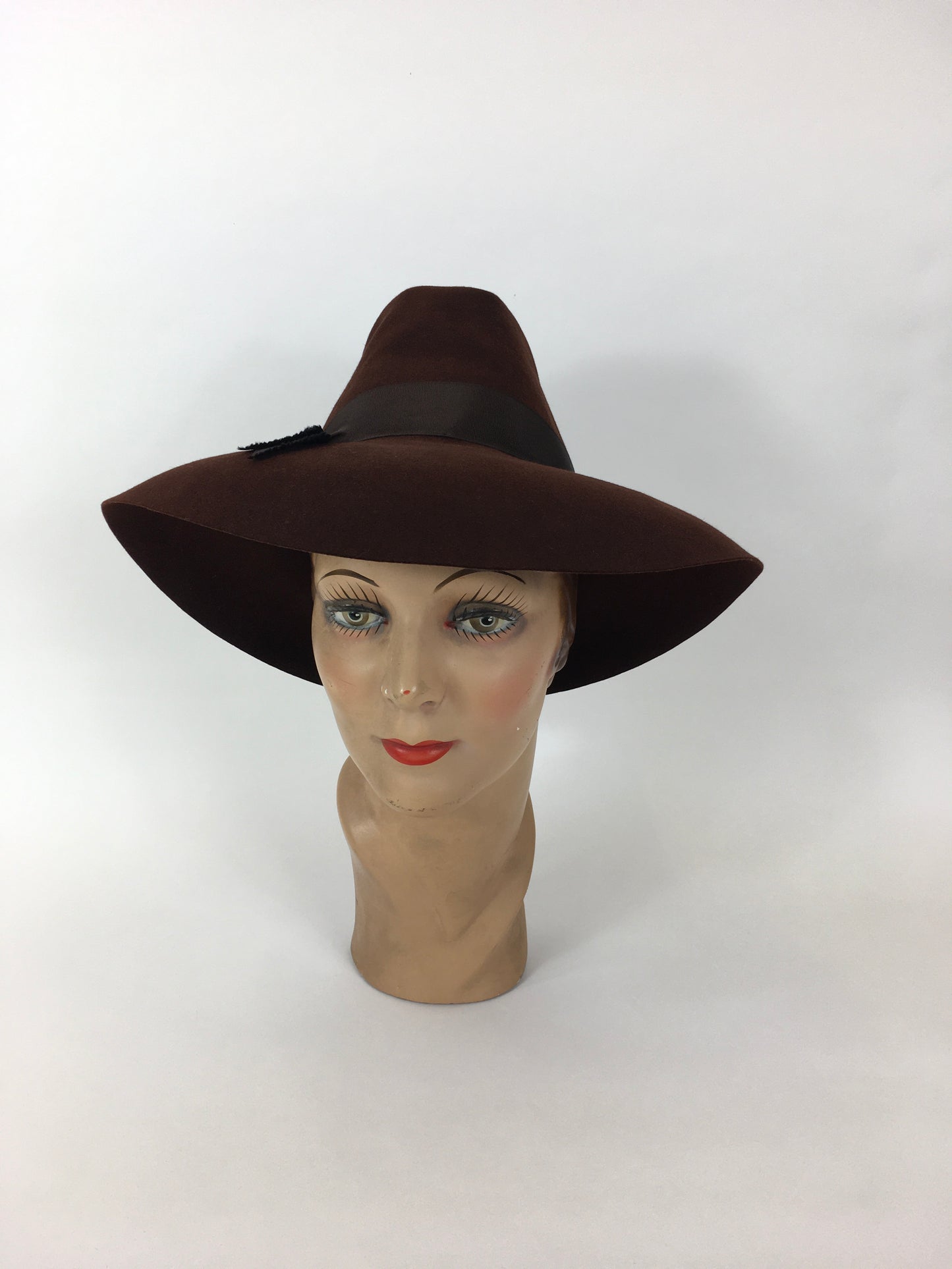 Original 1940’s STUNNING Brown Fedora - Made by ‘ Flechet’