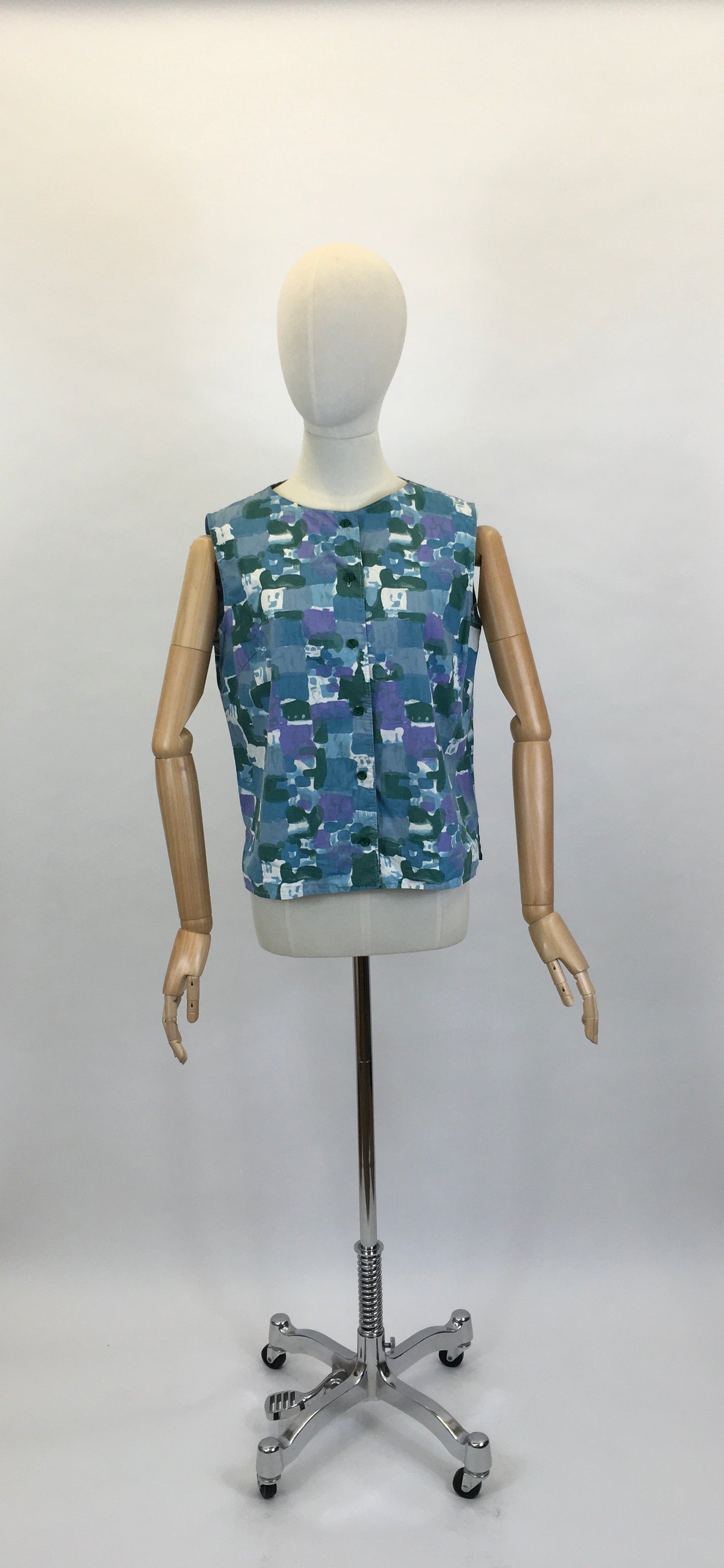 Original 1950’s Fabulous Cotton Blouse - In A Lovely Print