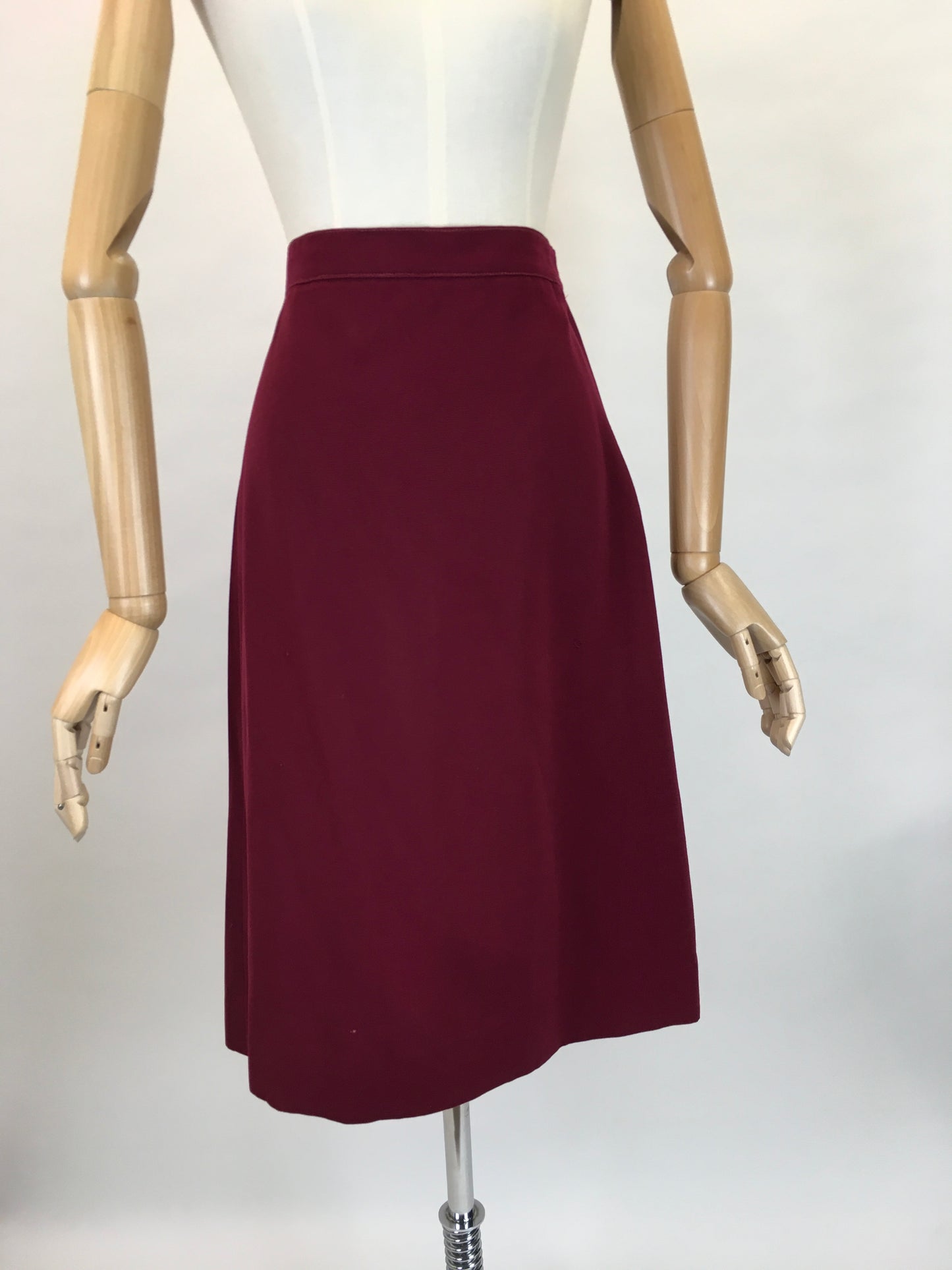 Original Late 1940s early 1950s Skirt - In a lovely Maroon Lightweight Gabardine