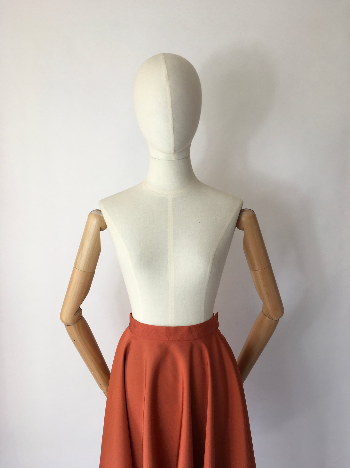 Original 1950’s Full Circle Skirt - In a Lovely Rust Taffeta Blend Fabric