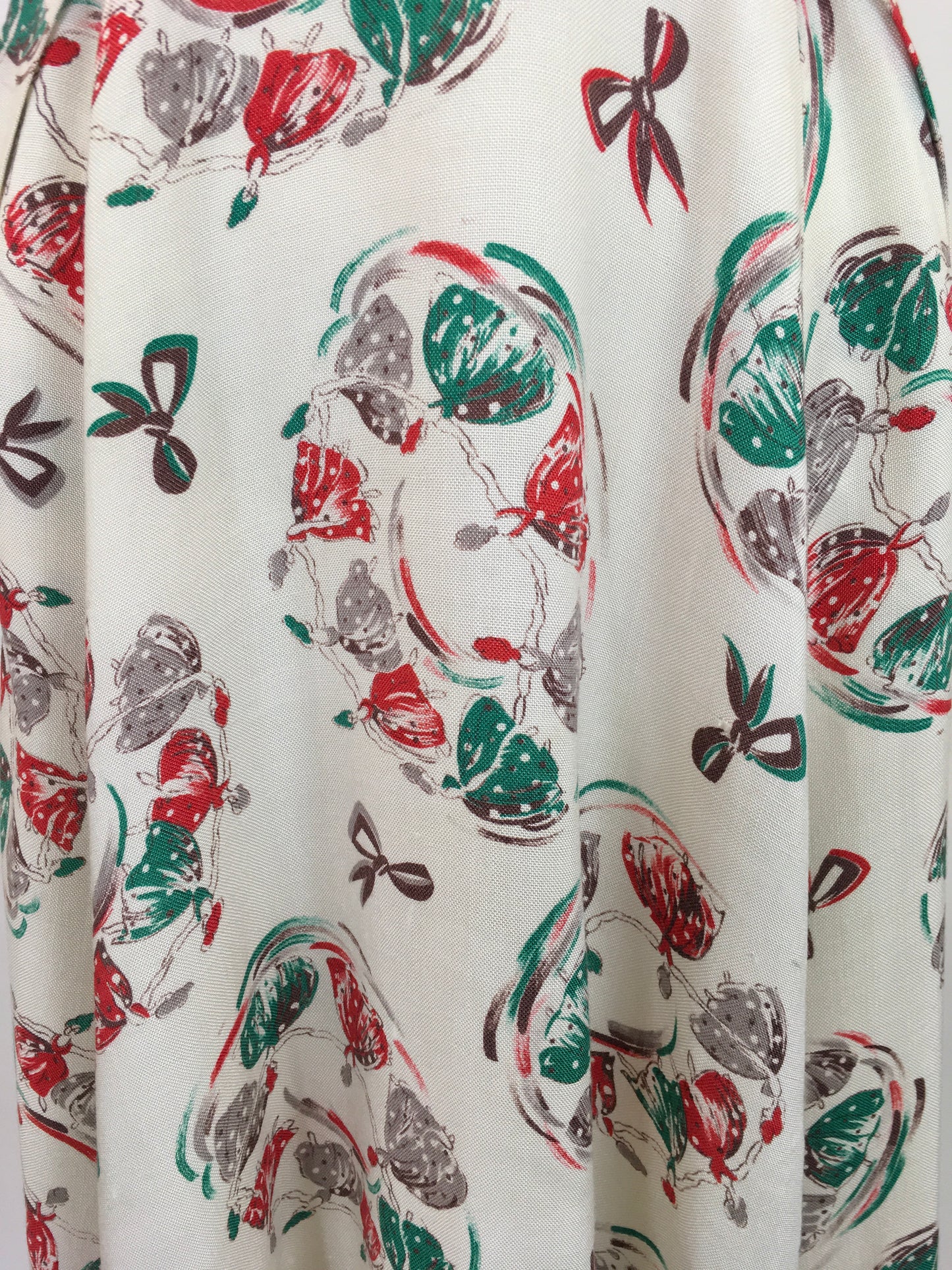 Original 1940’s STUNNING Moygoshal Linen Novelty Print Dress - Featuring Ballerinas and Bows