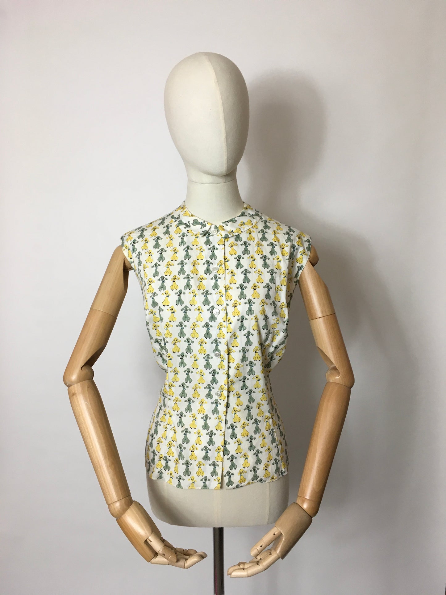 Original 1950s Cotton Day Blouse - In the Most Amazing Poodle Print and Yellow & Green Colour Combination
