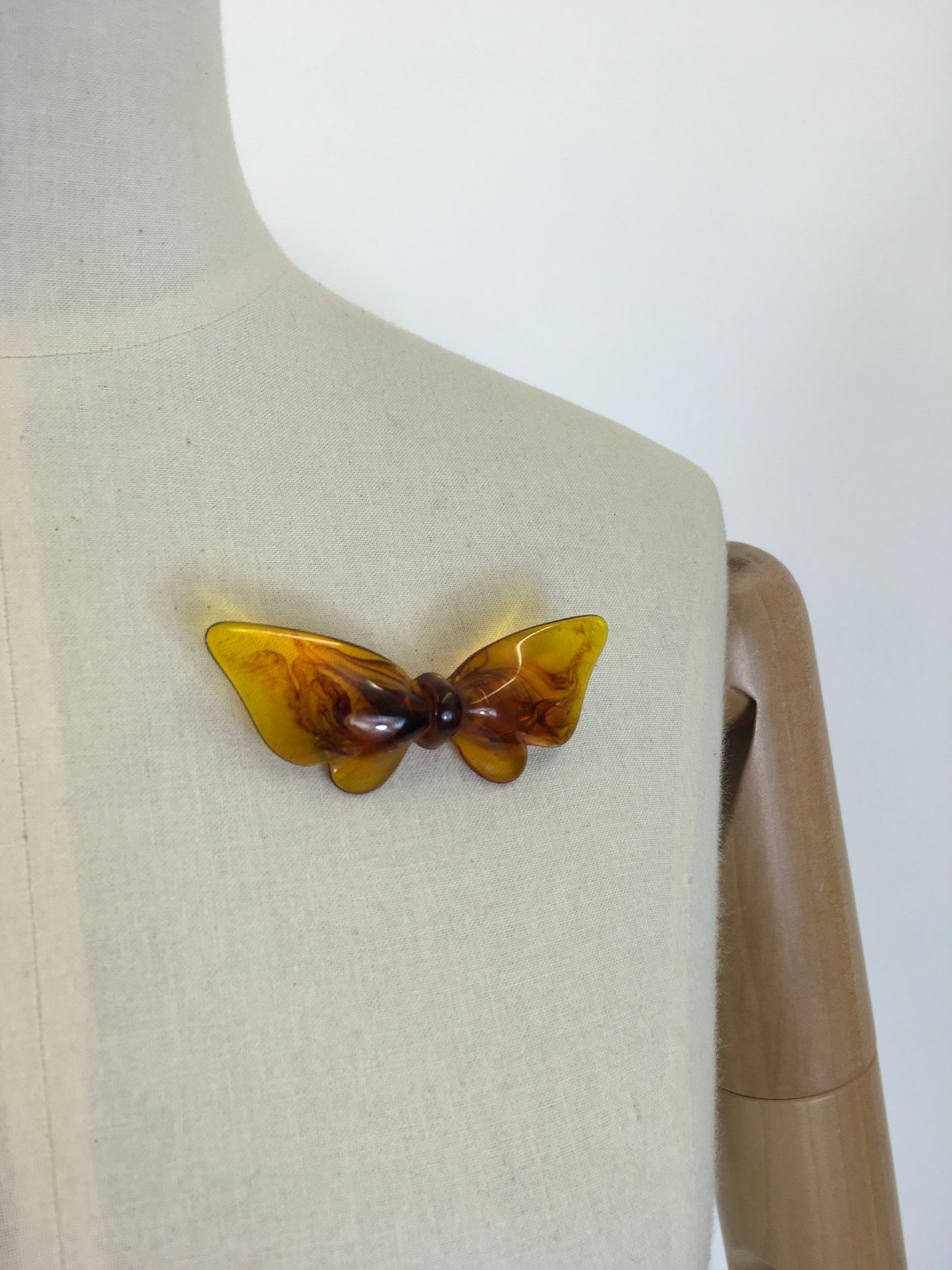 Original 1950's Early Plastic Large Bow Brooch - In Browns