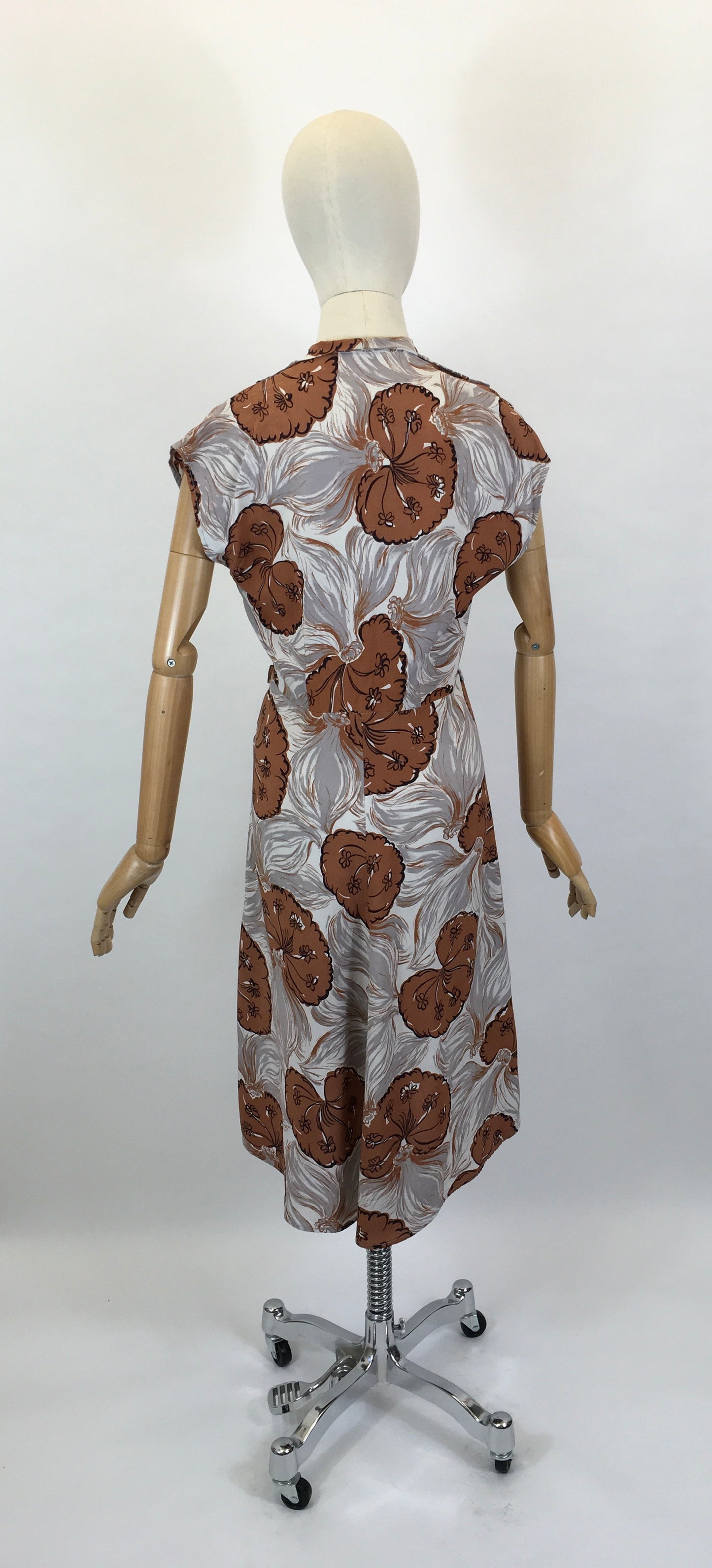 Original 1940’s Cotton Day Dress - In A Lovely Muted Colour Pallet